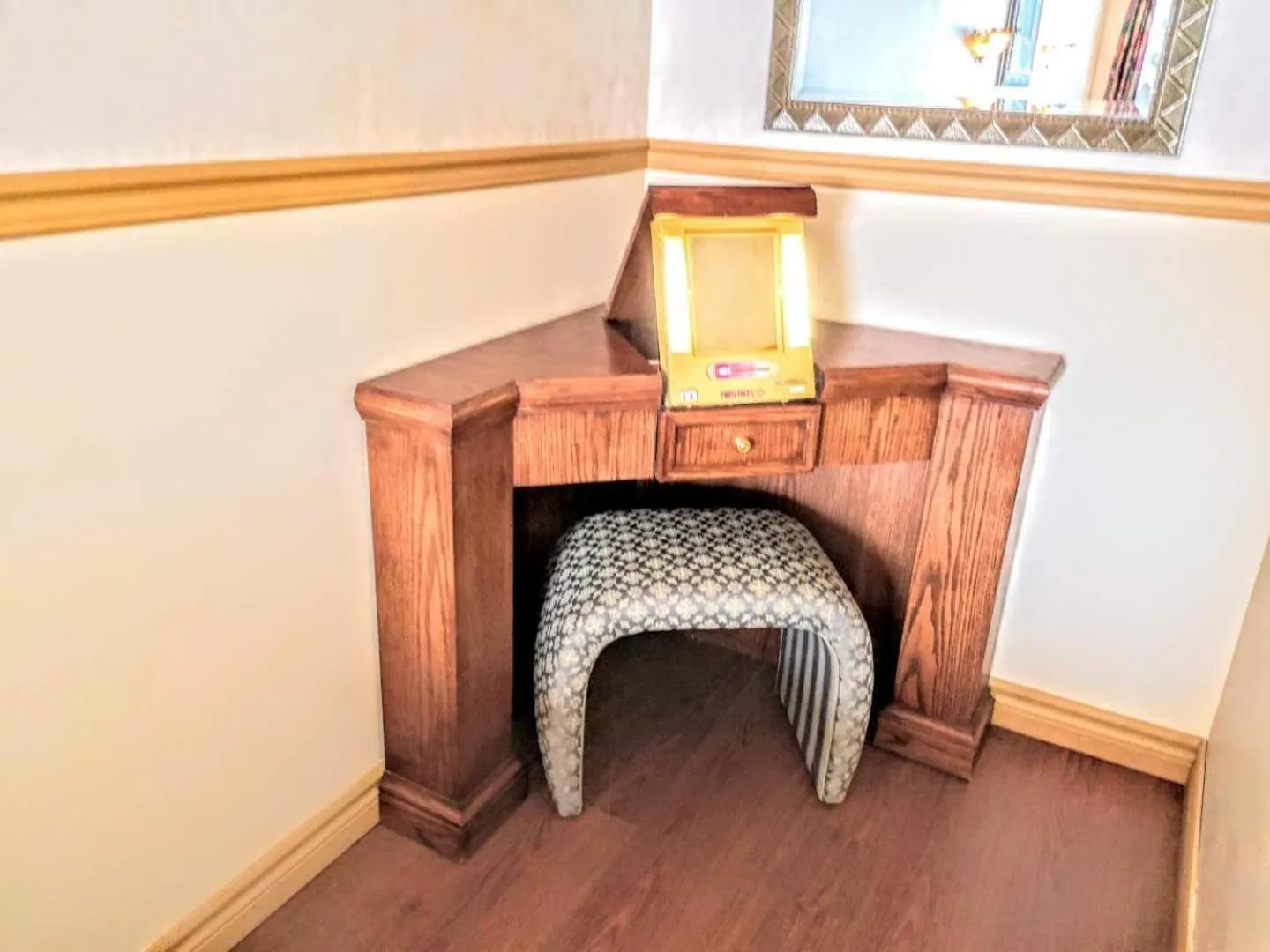 Seating area in Hotel Motel La Marquise