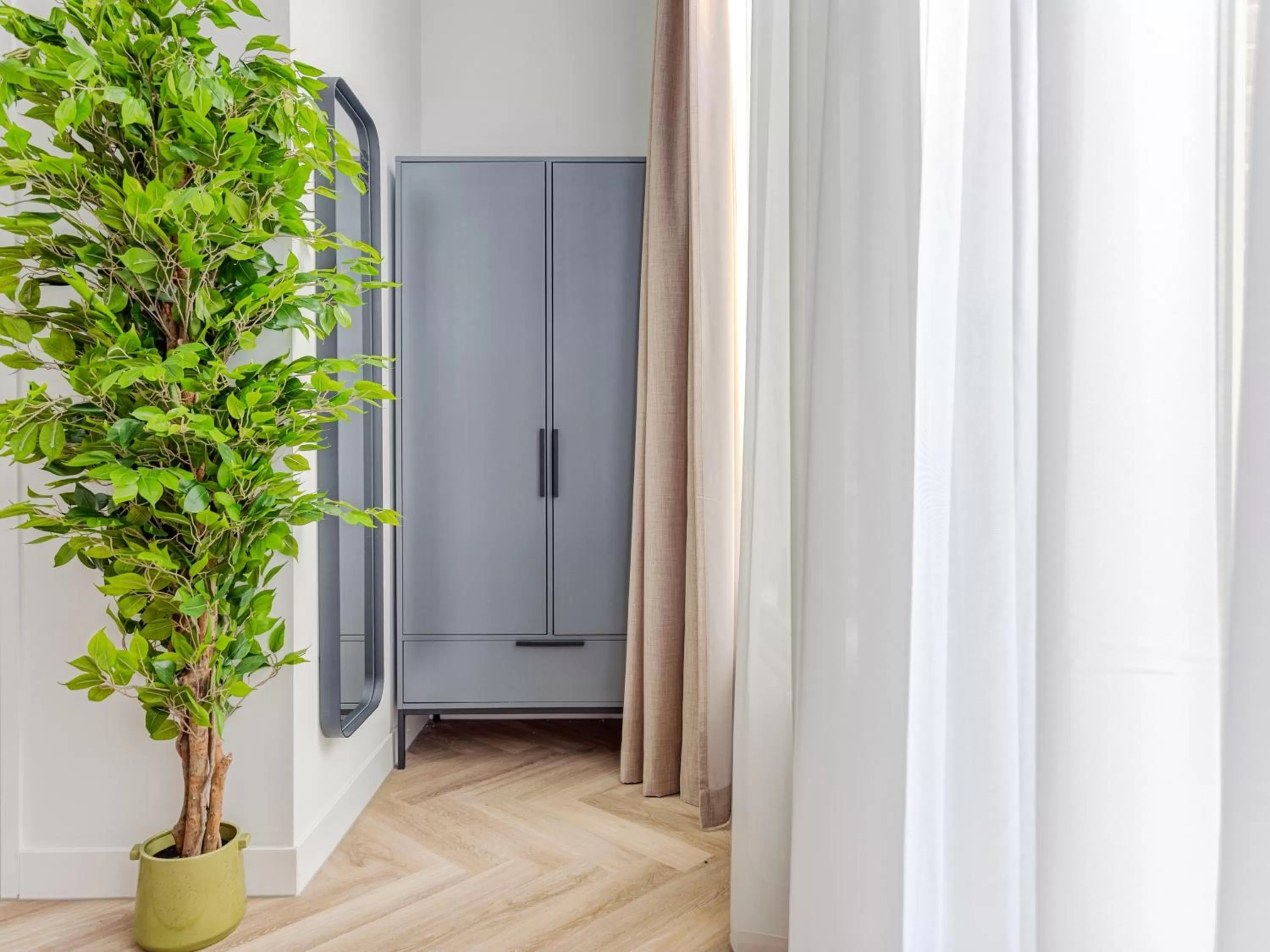 storage in City Rooms Amsterdam Hemonystraat - Digital access