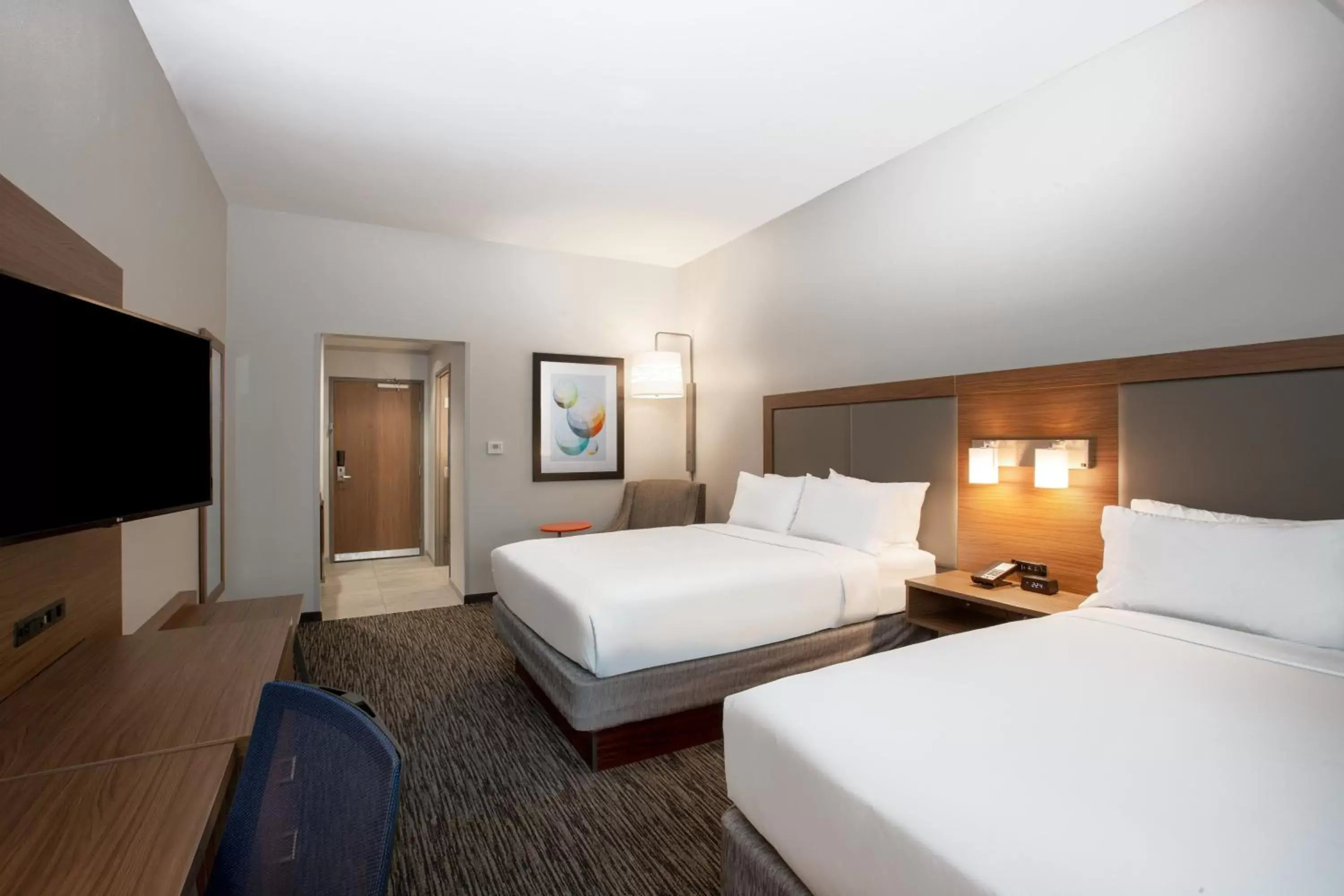 Standard Queen Room with Two Queen Beds in Holiday Inn Express Hotel & Suites Columbus by IHG Standard Queen Room with Two Queen Beds in Holiday Inn Express Hotel & Suites Columbus by IHG