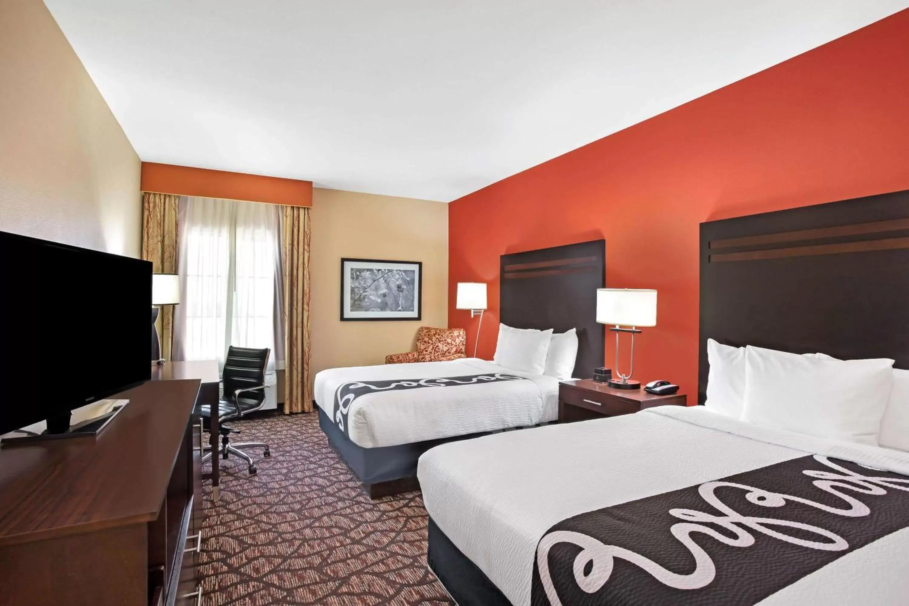 Deluxe Double Room with Two Queen Beds in La Quinta by Wyndham Pecos Deluxe Double Room with Two Queen Beds in La Quinta by Wyndham Pecos