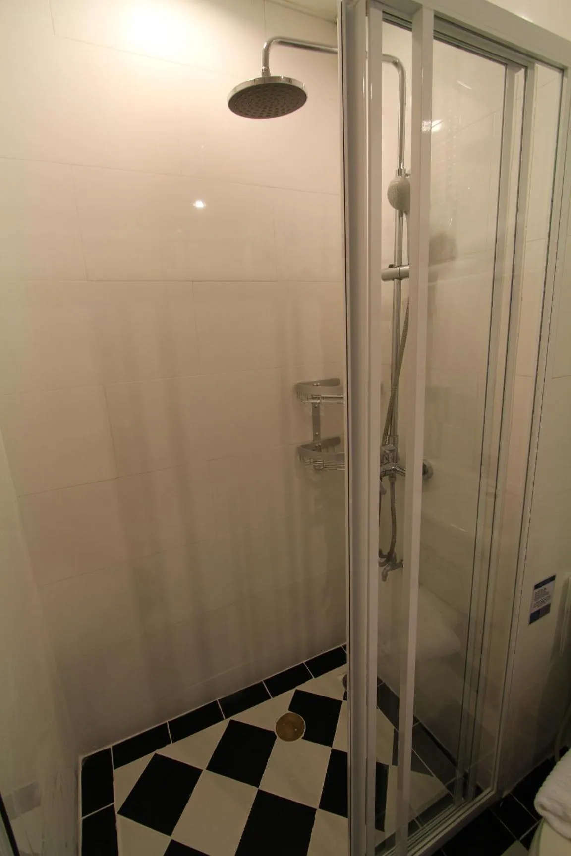 Shower in At Residence Suvarnabhumi Hotel