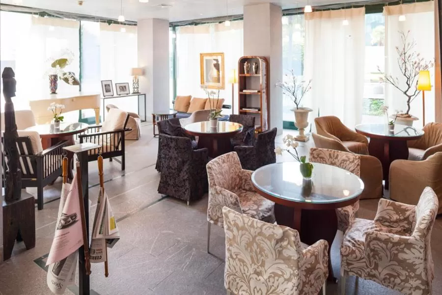 Lobby or reception in Cosmo Hotel Torri
