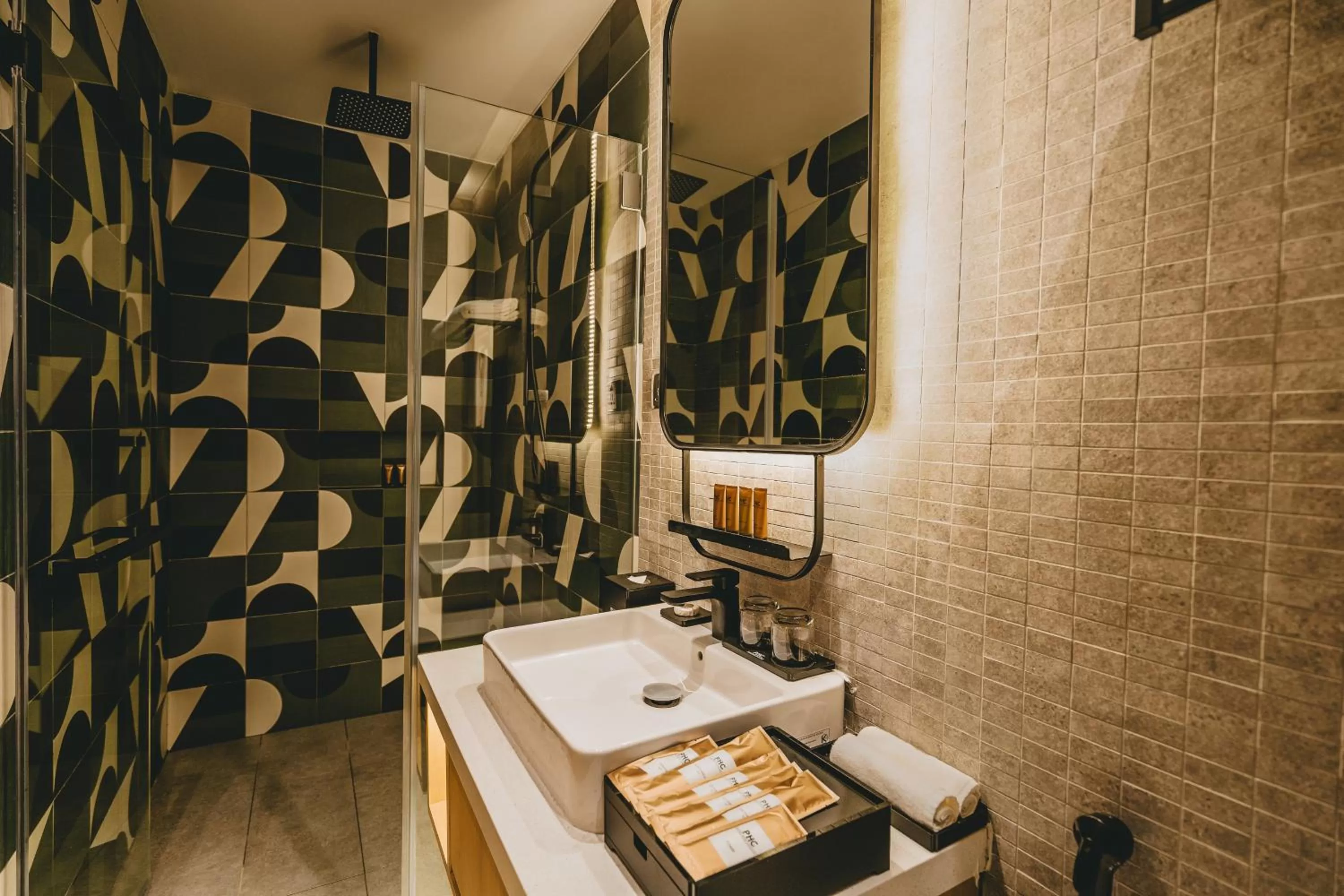 Bathroom in Macalister Hotel Managed by The Ascott Limited