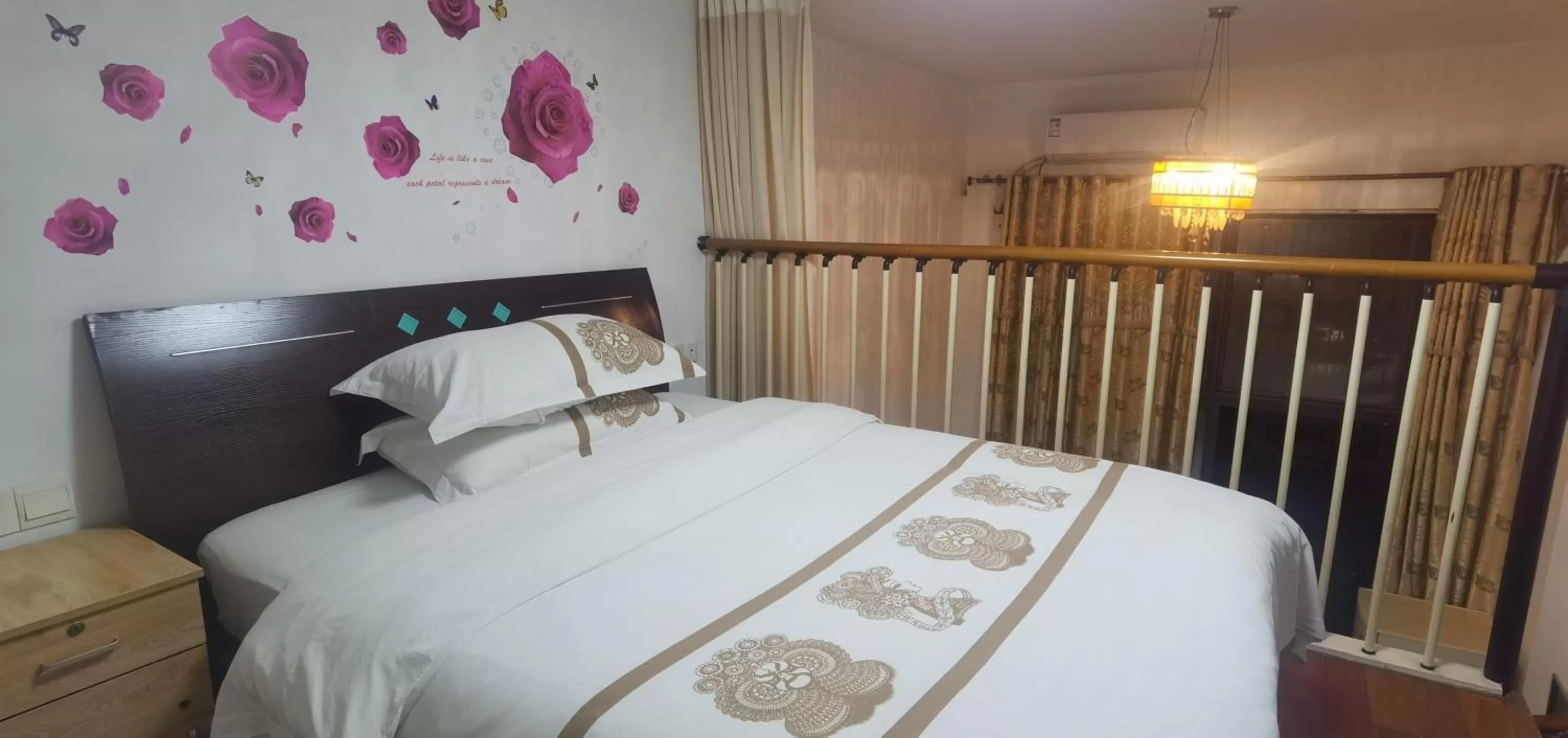 Bed in Guangzhou Victory Apartment