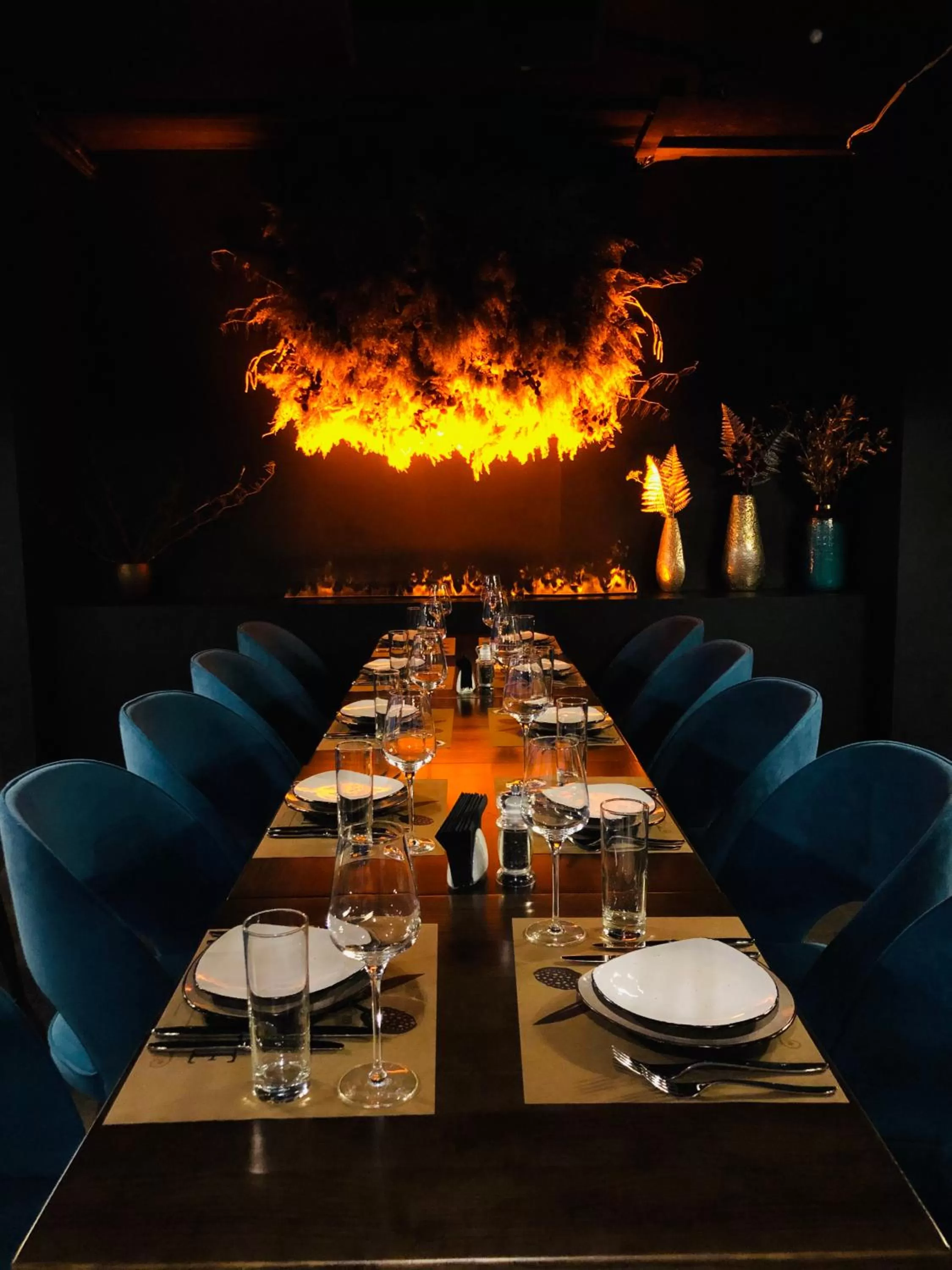 Restaurant/places to eat in Hotel Nivki