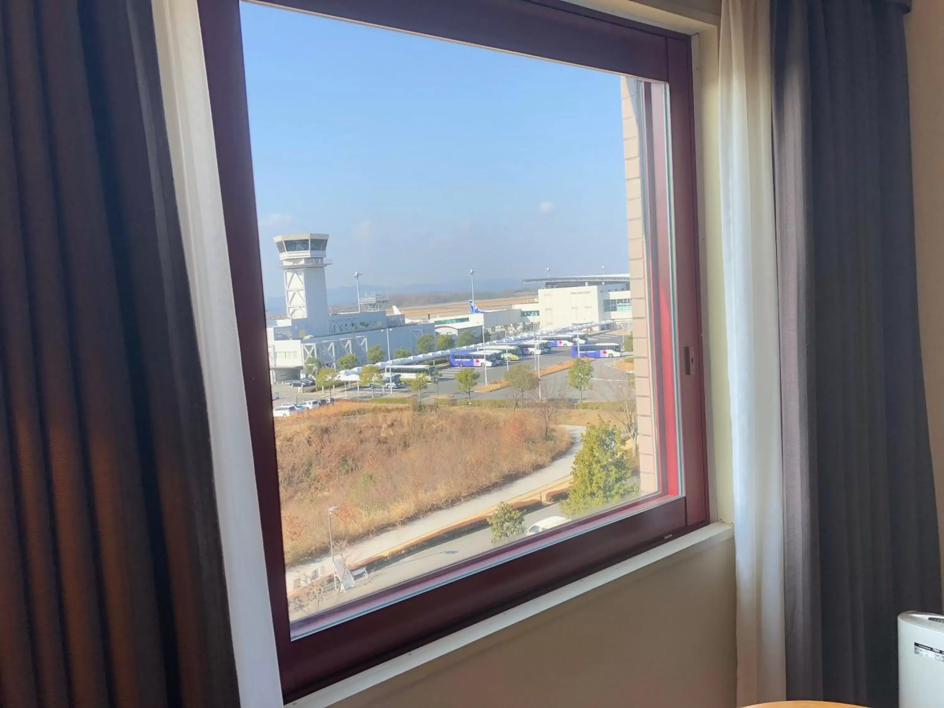 Deluxe Twin Room - Airport View - Non-Smoking in Hiroshima Airport Hotel Deluxe Twin Room - Airport View - Non-Smoking in Hiroshima Airport Hotel