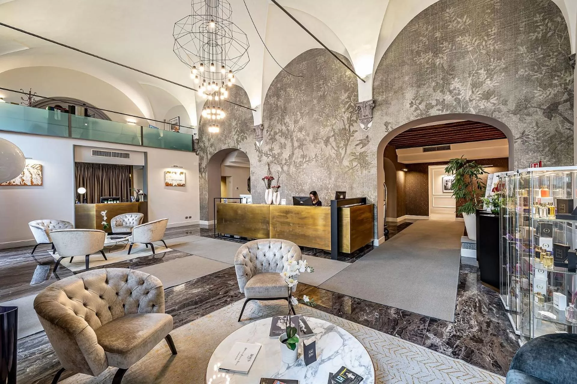 Lobby or reception in Palazzo Alfieri - Place of Charme