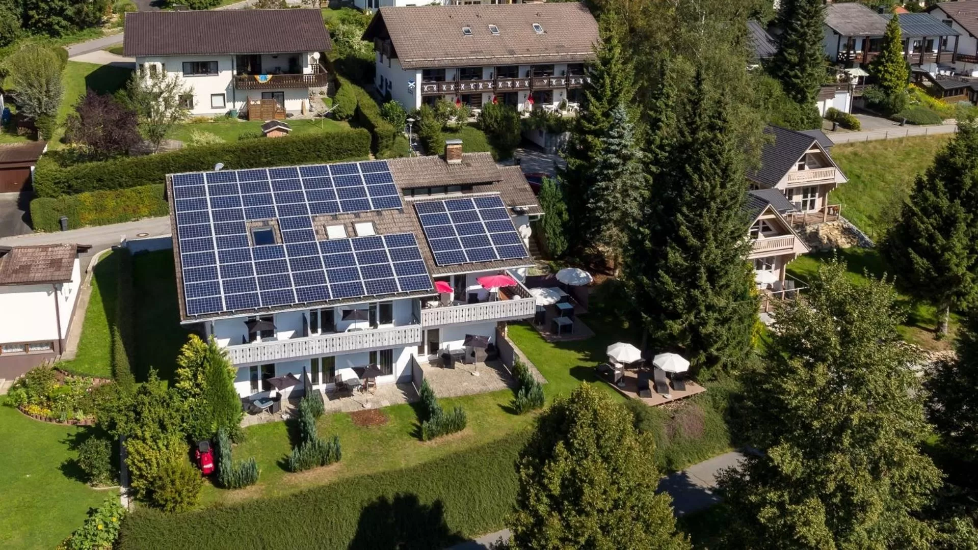 Bird's-eye View in Suit' & Frühstück Zum Latschen - Adults Only