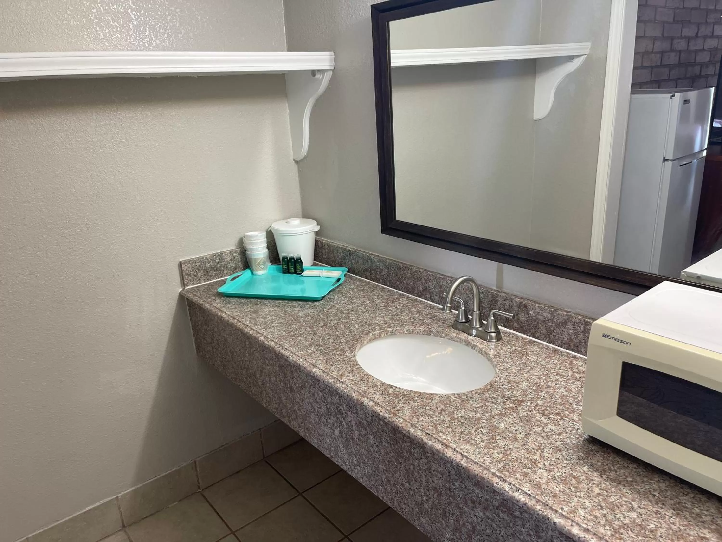 Bathroom in Stratford House Inn