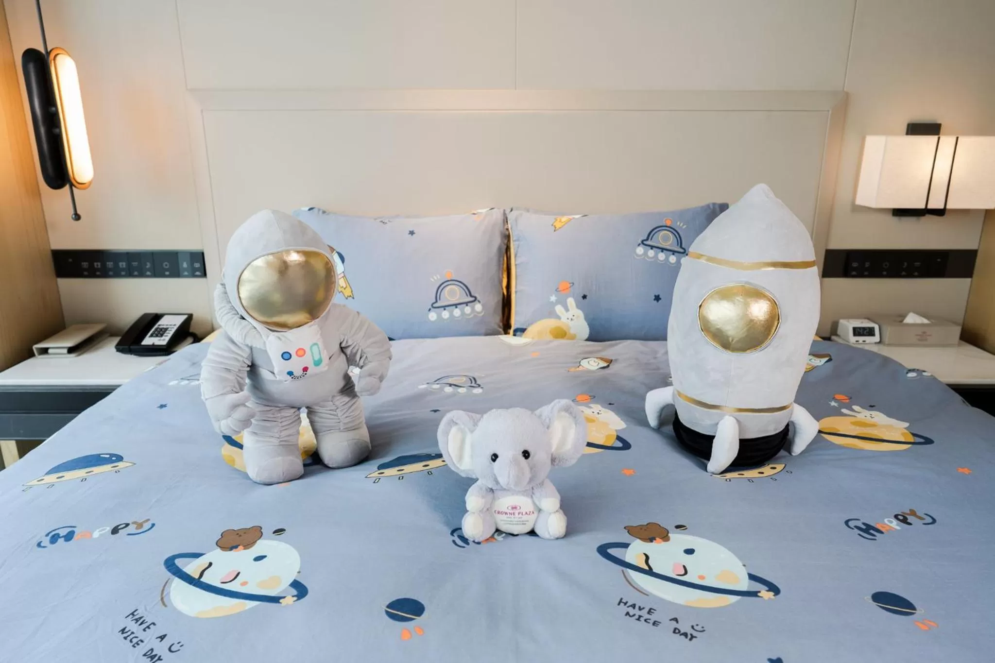 Bedroom, Bed in Crowne Plaza Shenzhen Nanshan by IHG