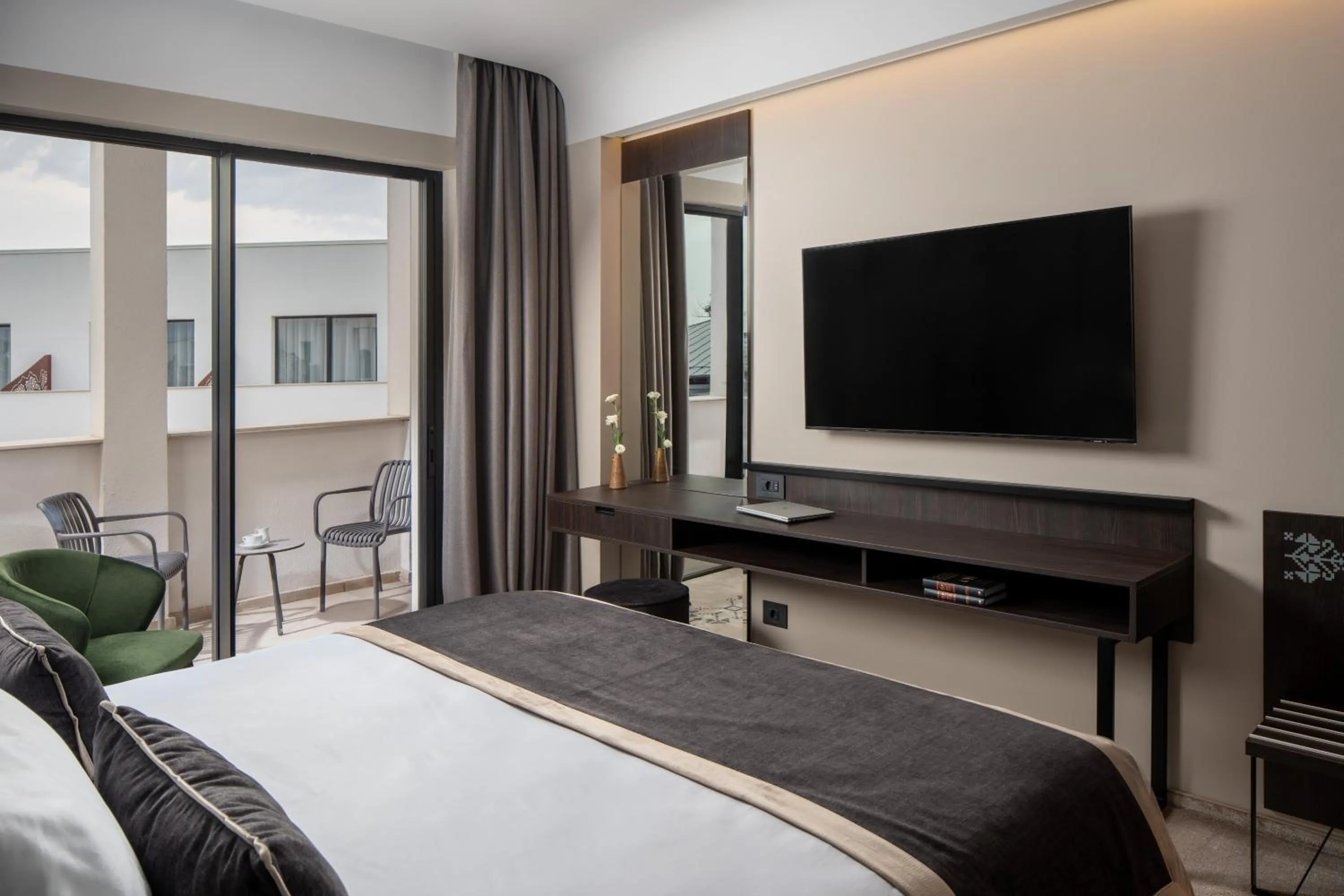 Bed in Mercure Conacul Cozieni