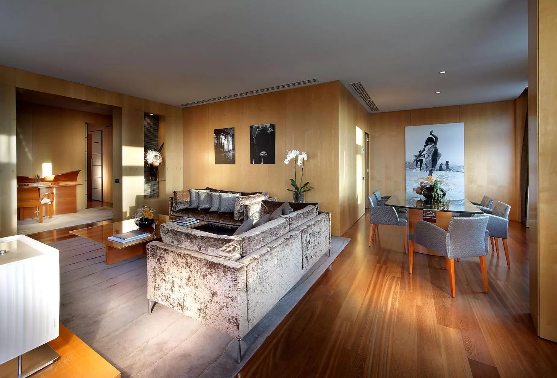 Living room in Eurostars Grand Marina Hotel GL