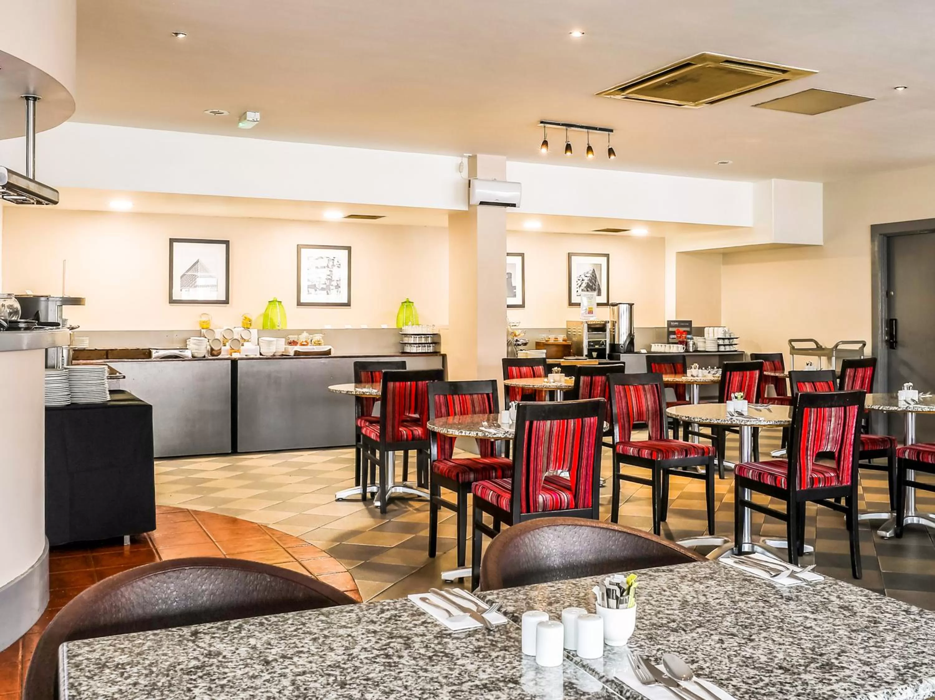 Restaurant/places to eat in Best Western Sheffield City Hotel