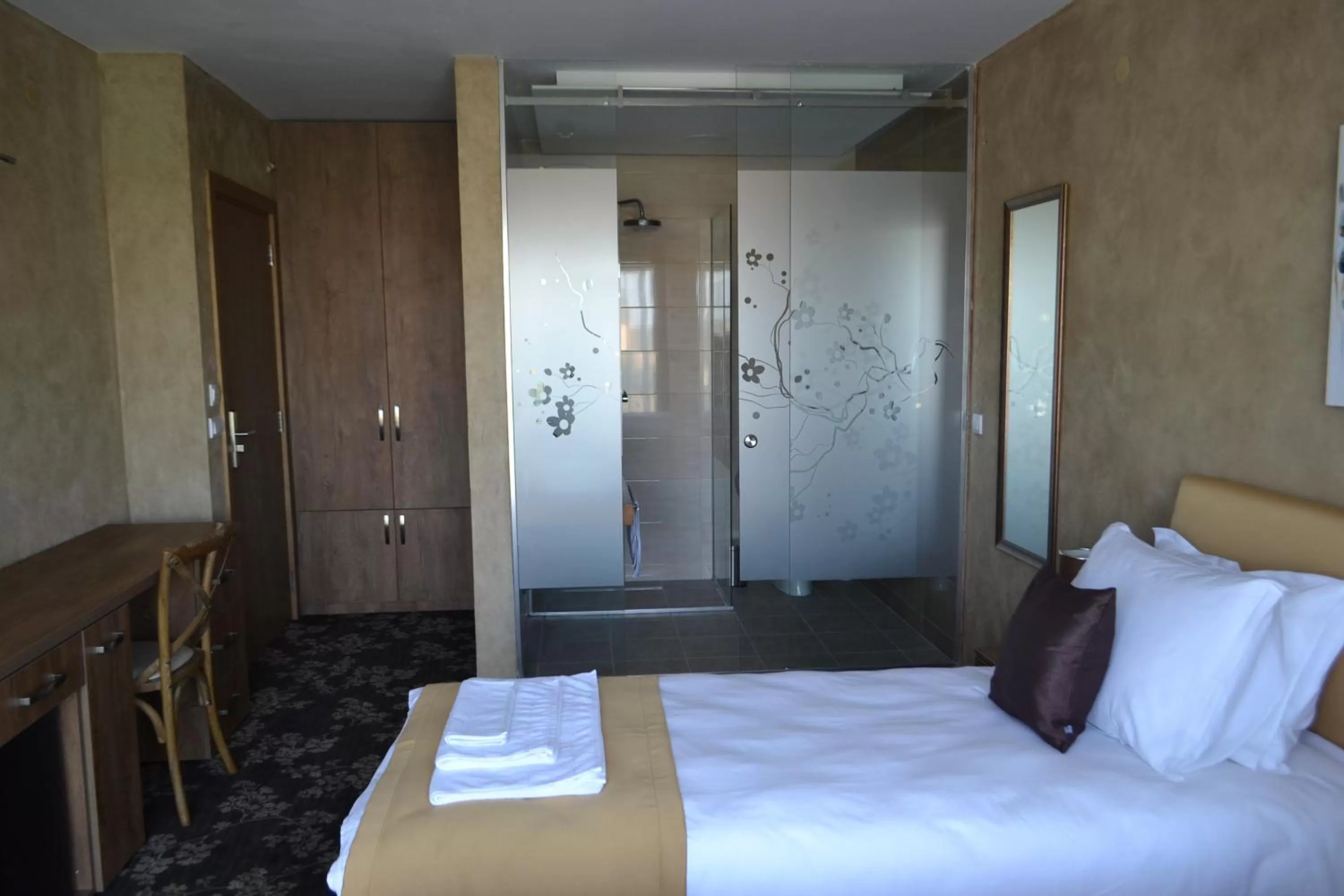 Photo of the whole room, Bed in Garni Hotel Chicha - Winery ŠKRBIĆ