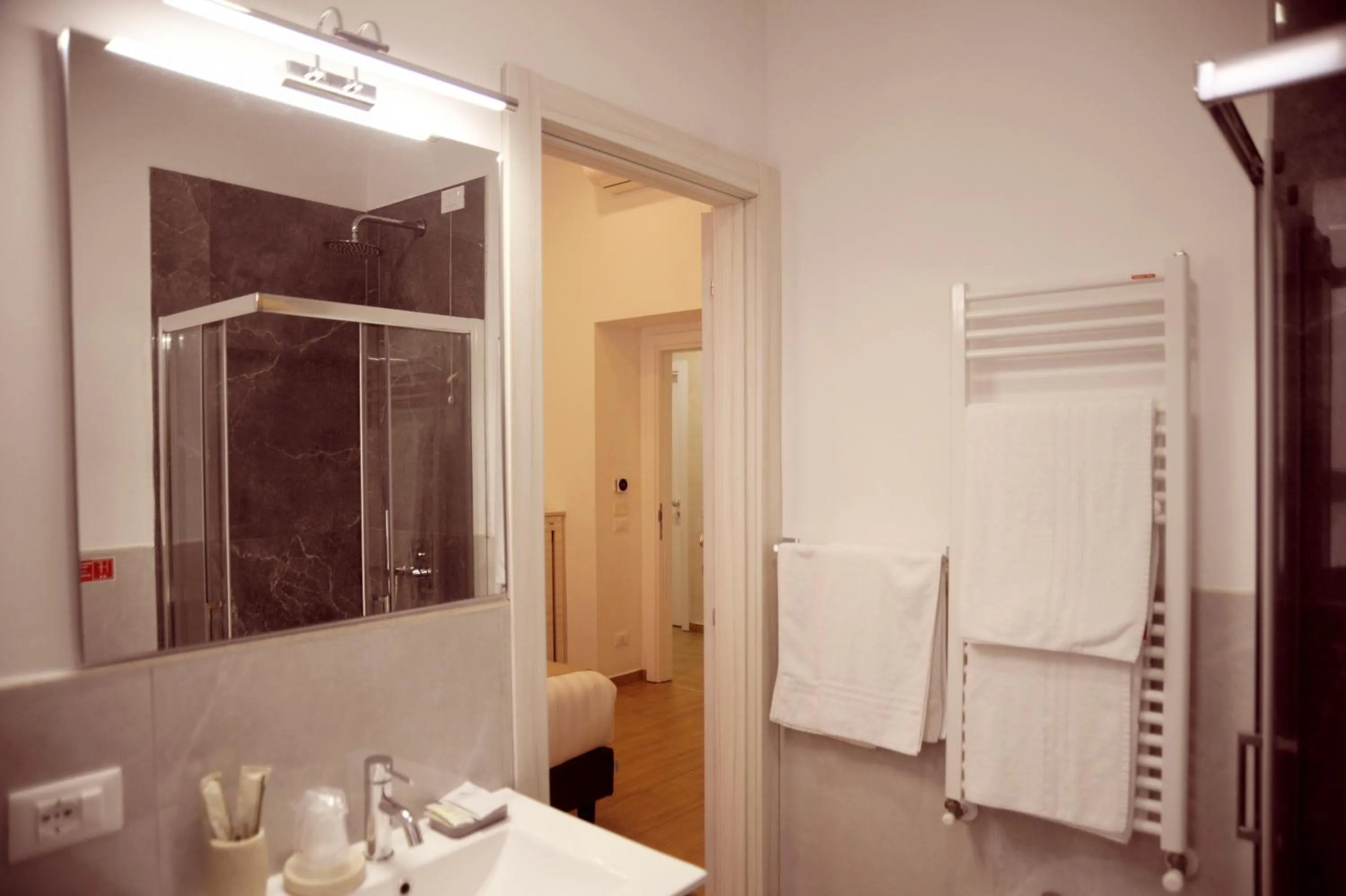 Shower in Hotel Fioralba