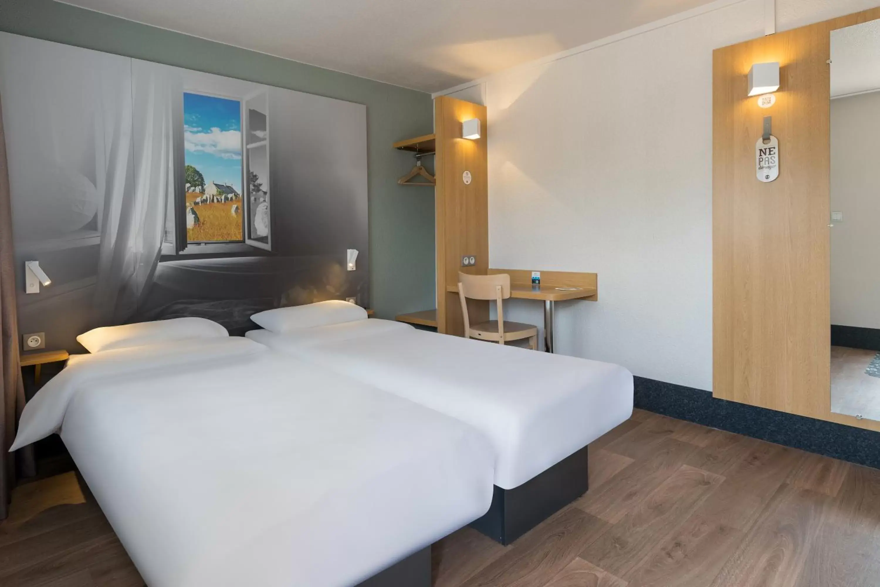 Twin Room in B&B HOTEL Auray Carnac Twin Room in B&B HOTEL Auray Carnac