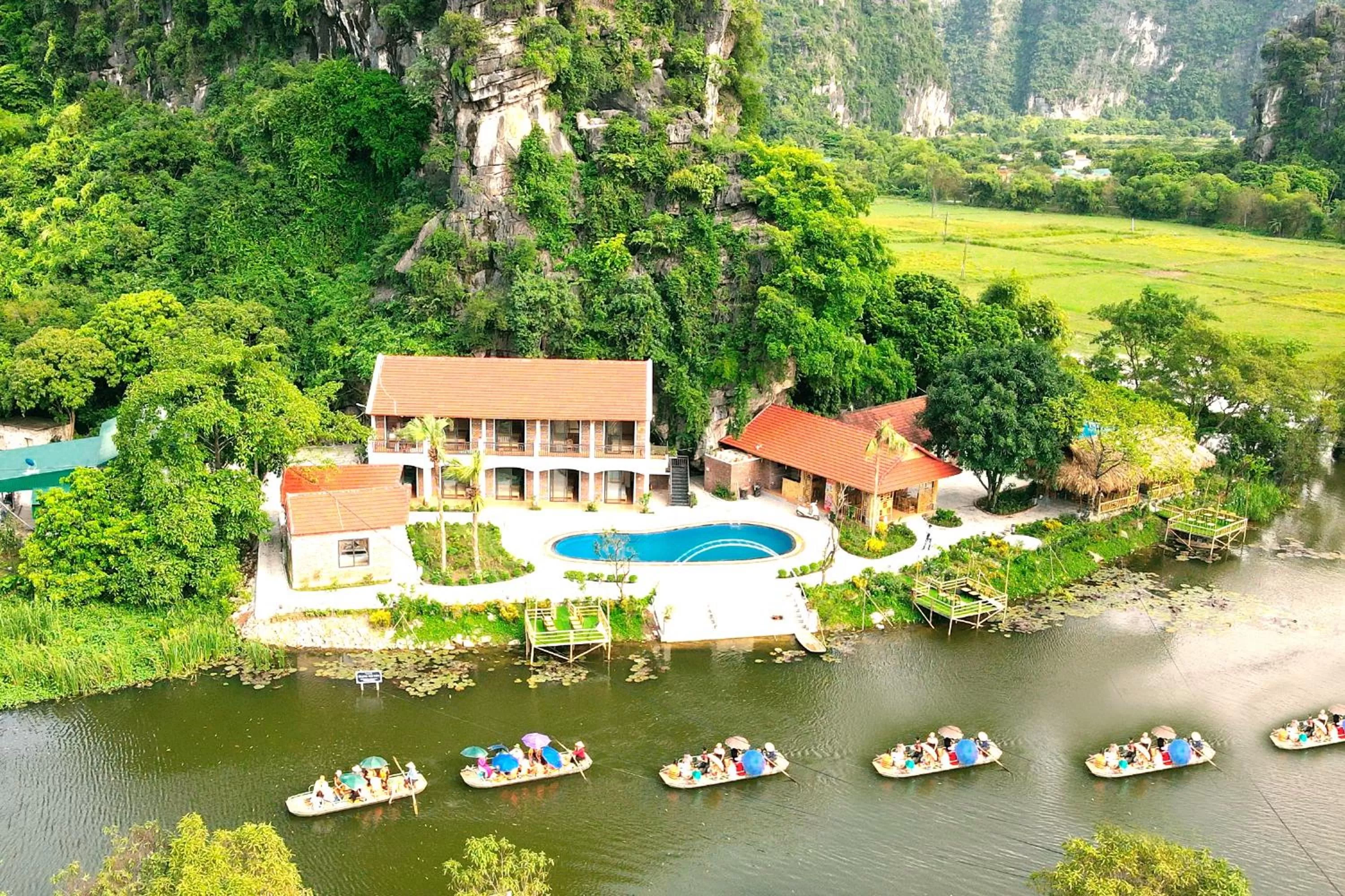 Garden view, Bird's-eye View in HoangLong Riverside Homestay