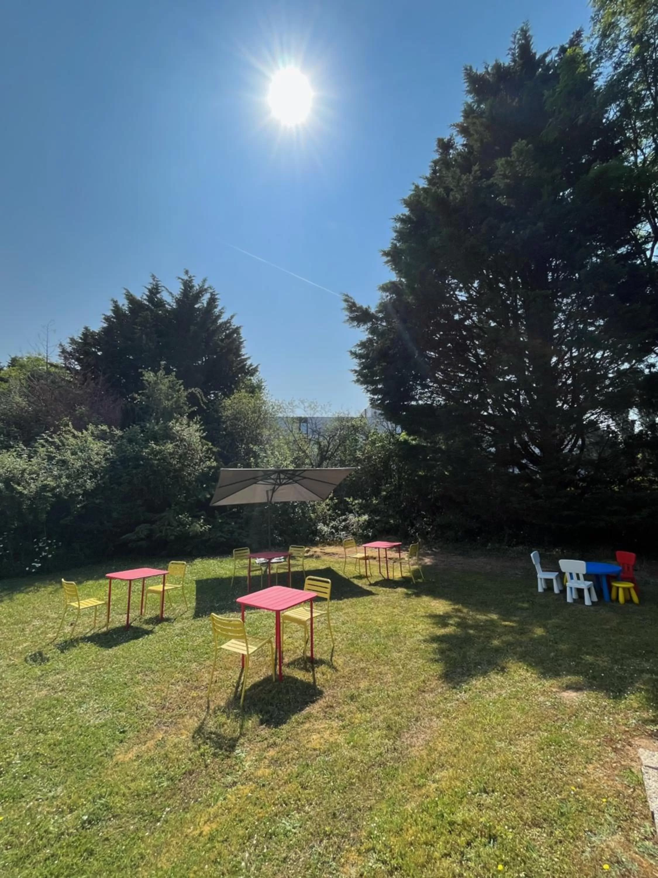 Garden in Campanile Deauville Saint-Arnoult