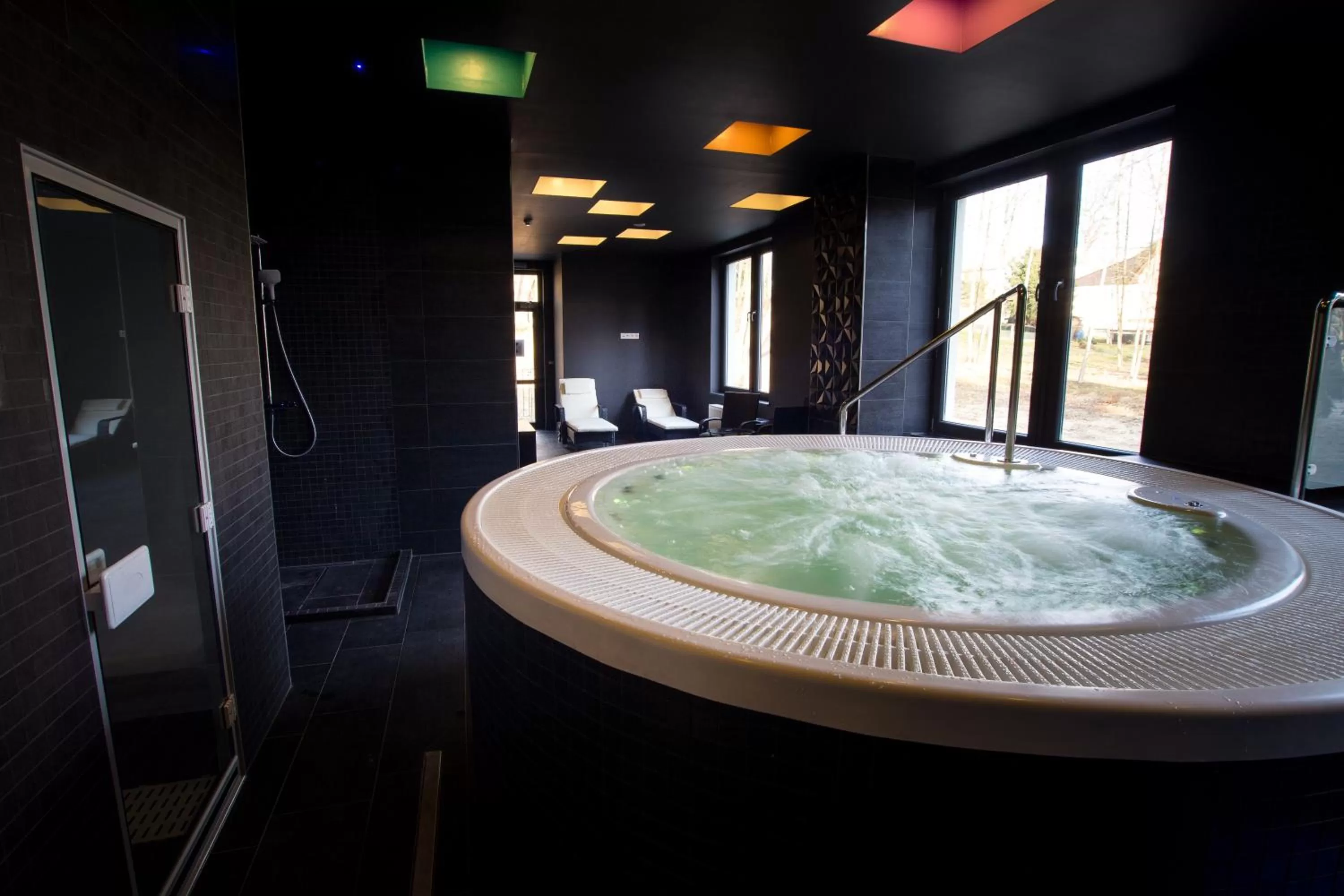 Hot Tub in Parkhotel Carlsbad Inn