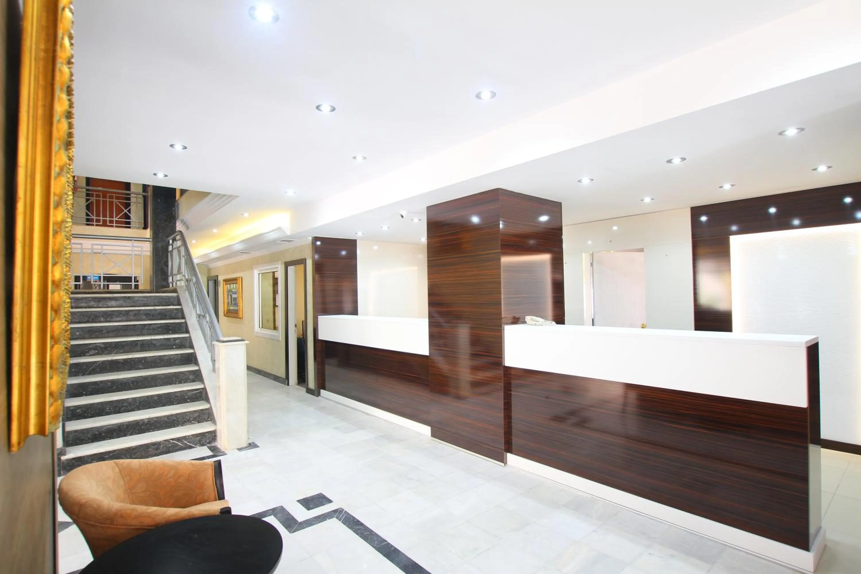 Facade/entrance in Myra Hotel