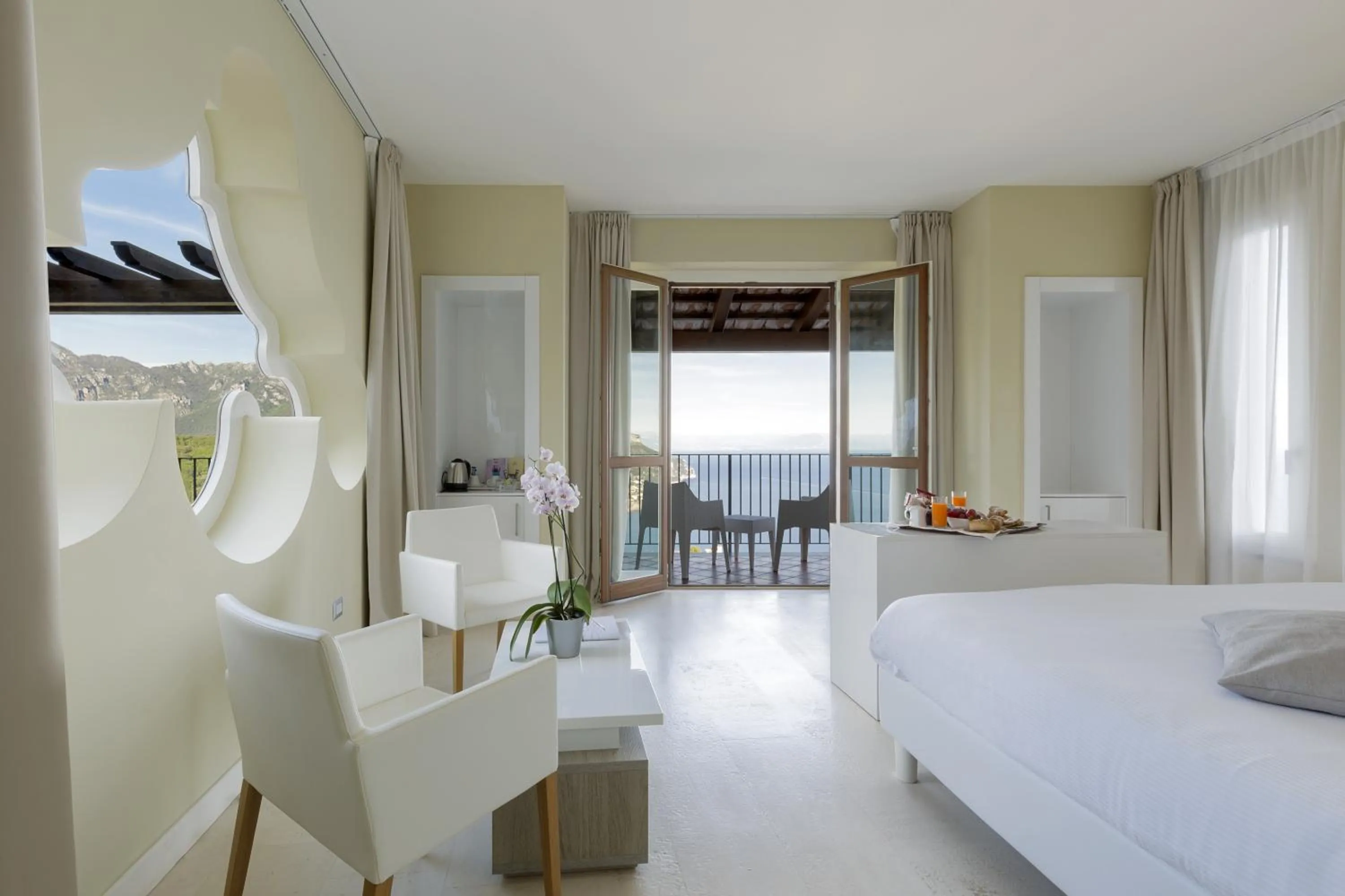 Bed in Villa Piedimonte