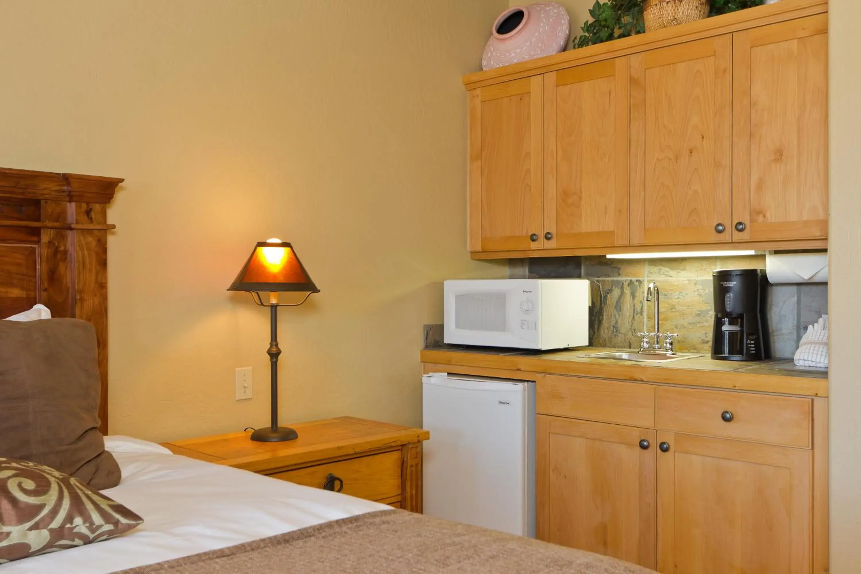 Standard Queen Room in Lodges at Deer Valley Standard Queen Room in Lodges at Deer Valley