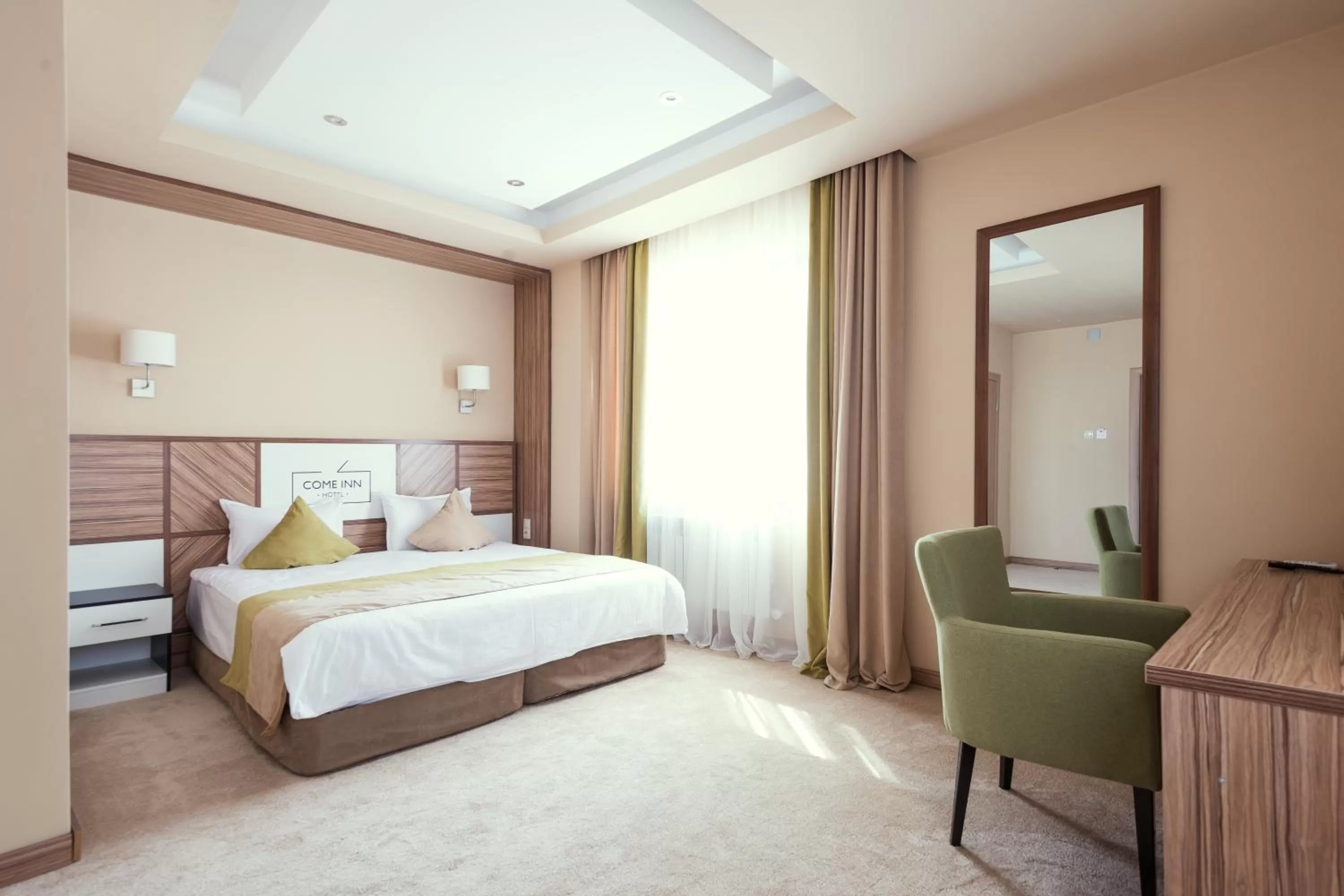 Bedroom, Bed in Come INN