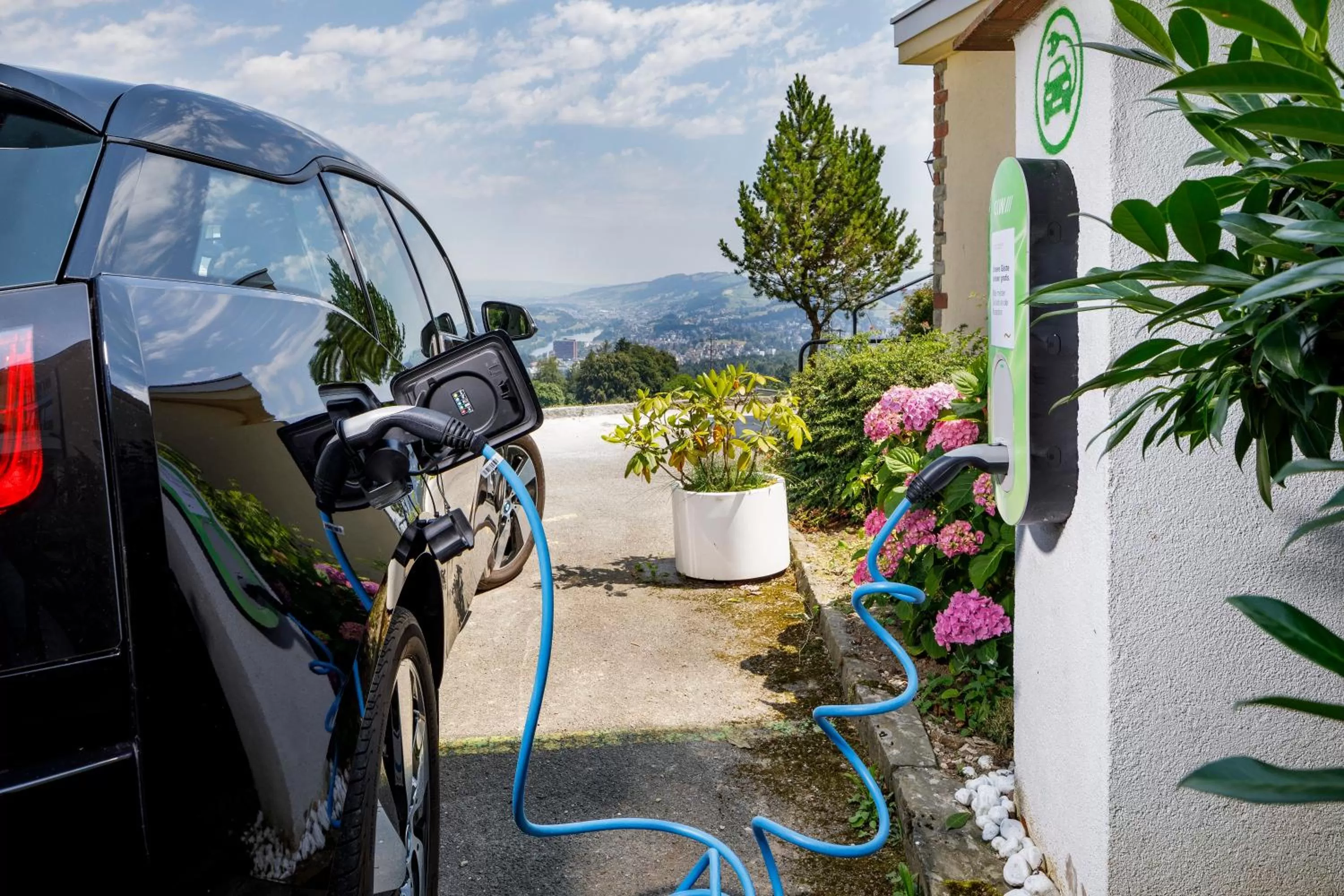 Parking in Hotel Sonnenberg