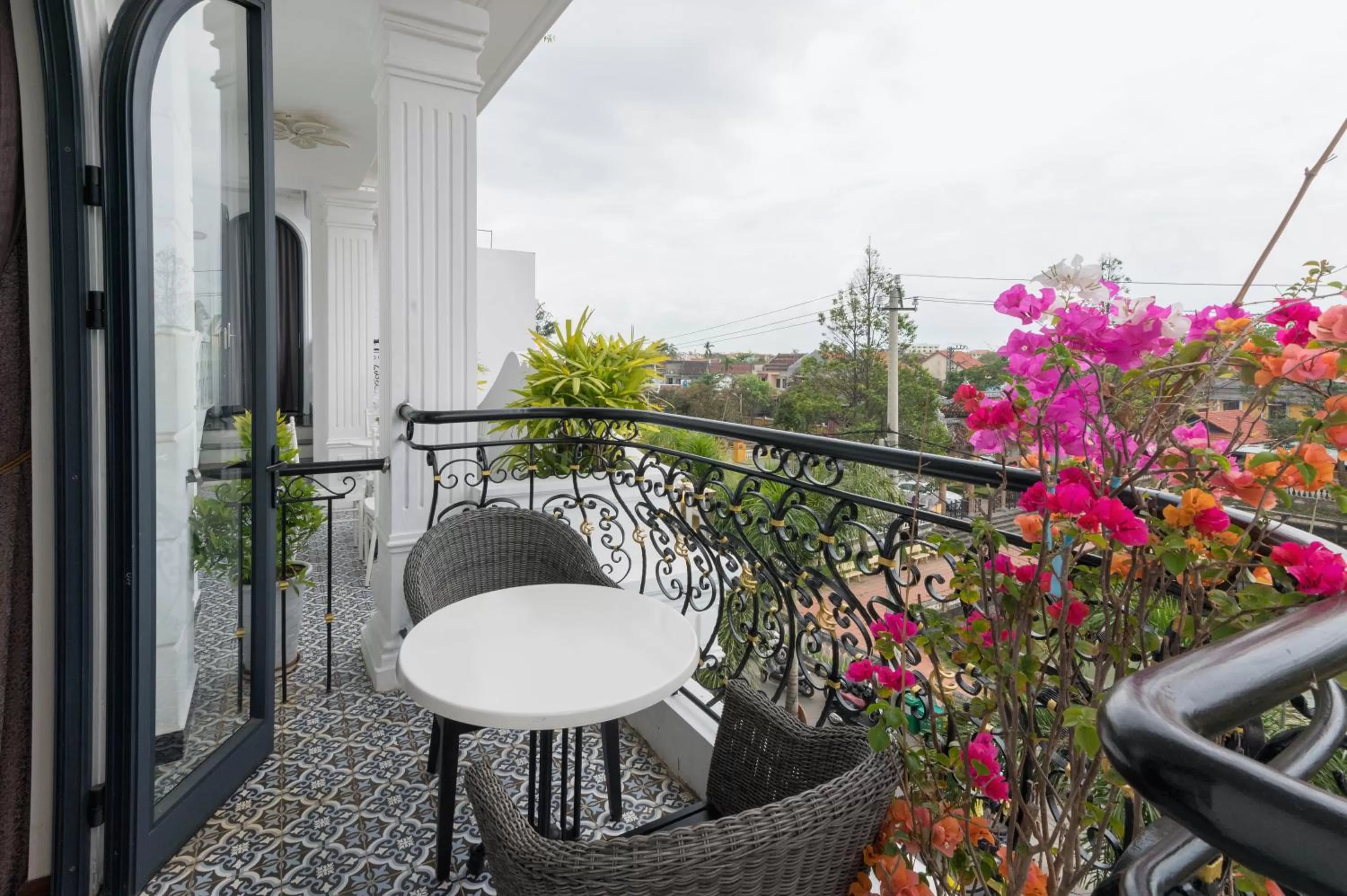 Balcony/Terrace in Hoang Trinh Hotel