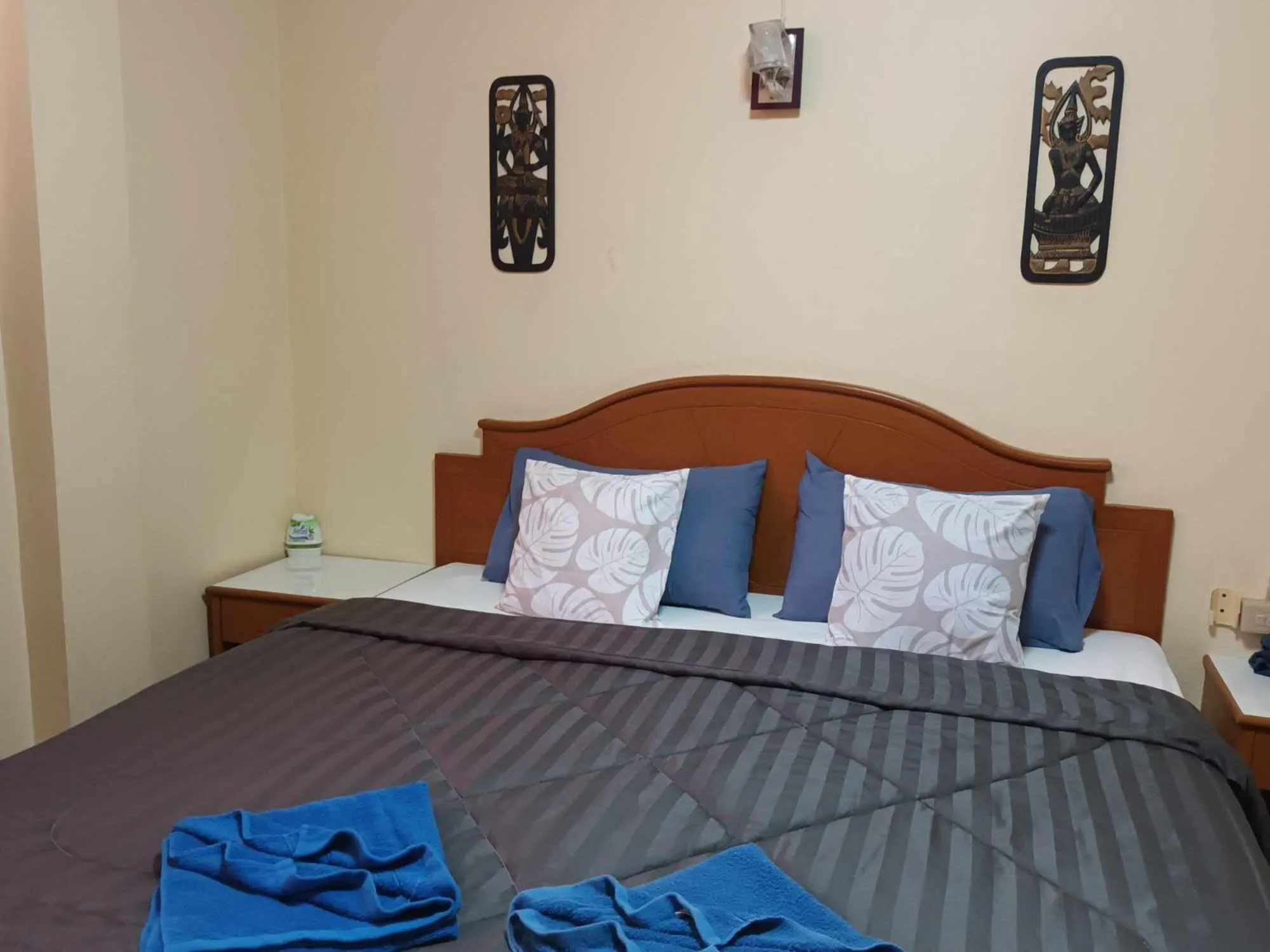 Bed in Patong Rose Guest House 50m to Beach