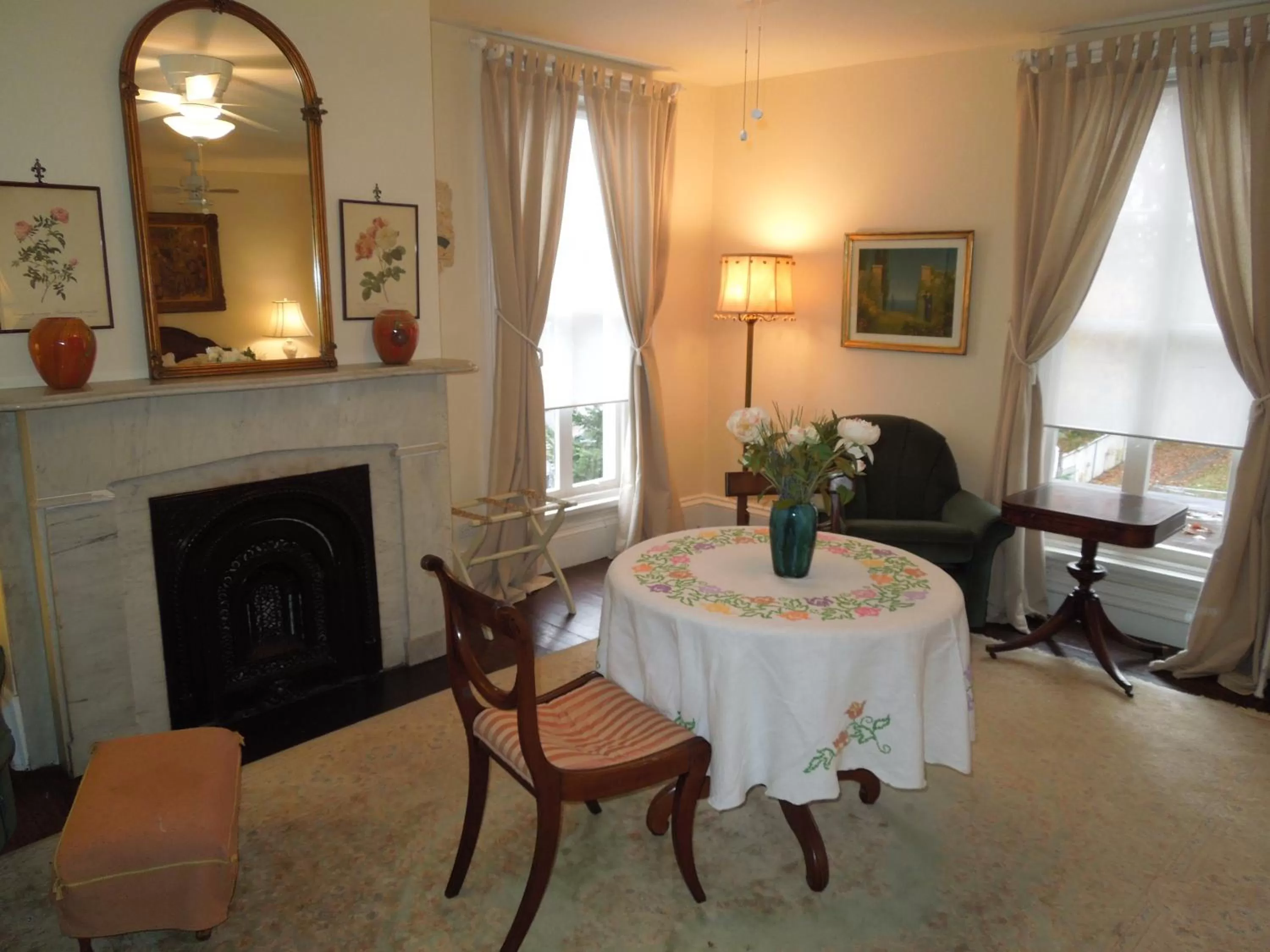 Decorative detail in Victorian Bed & Breakfast of Staten Island