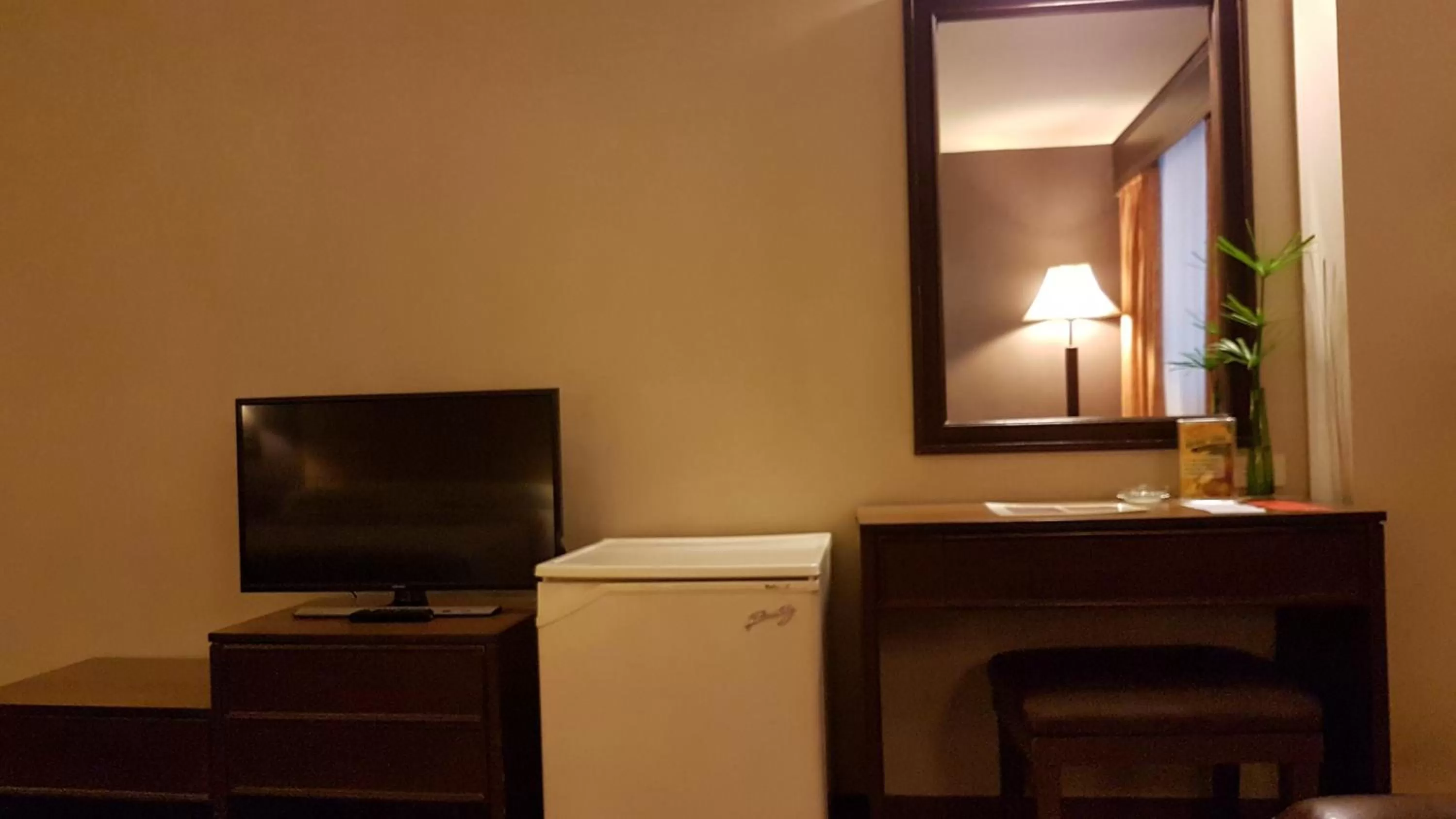 Bedroom in Riviera Mansion Hotel