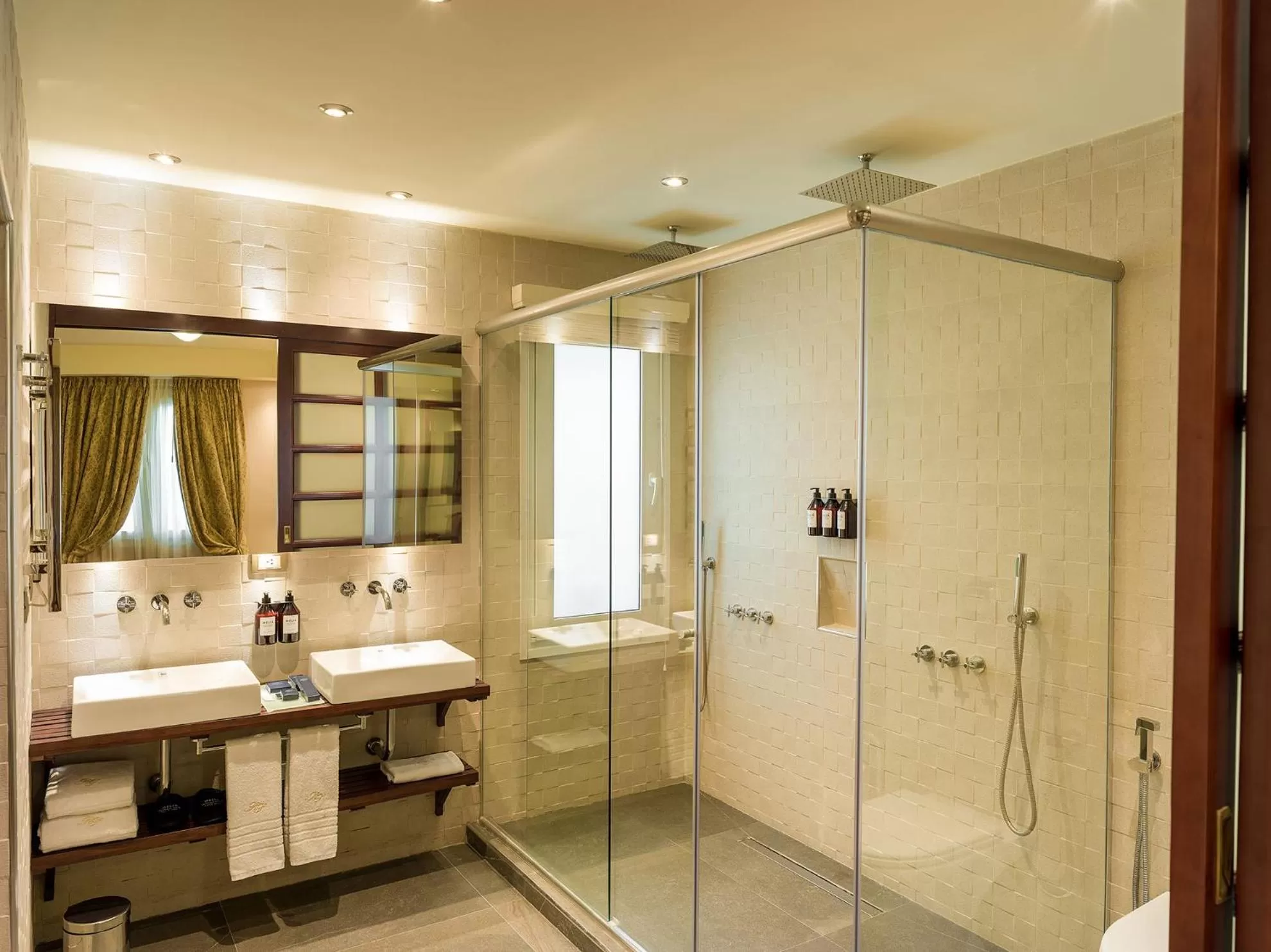 Bathroom in Melia Recoleta Plaza Hotel