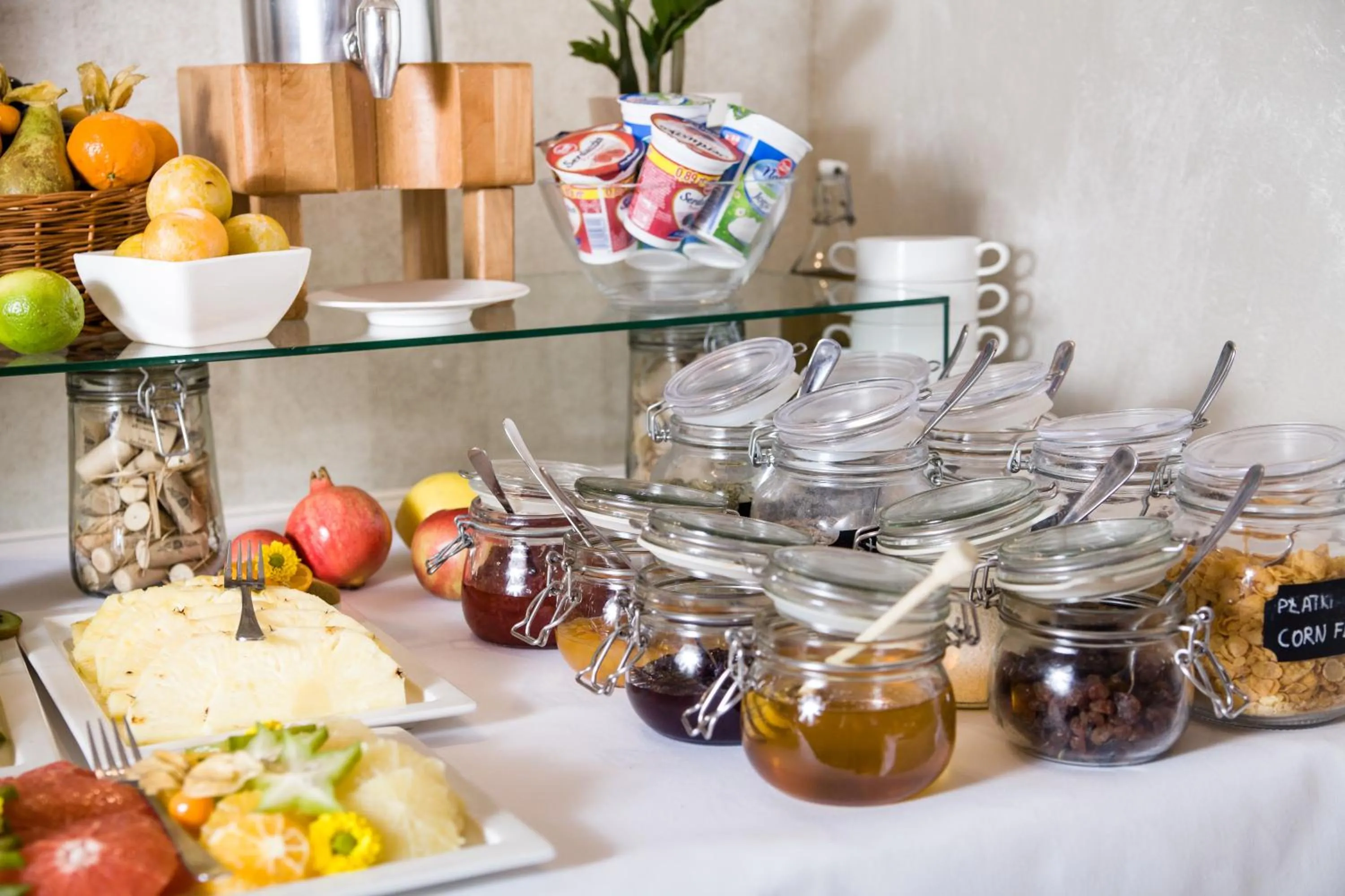 Buffet breakfast in Hotel Bonum Old Town