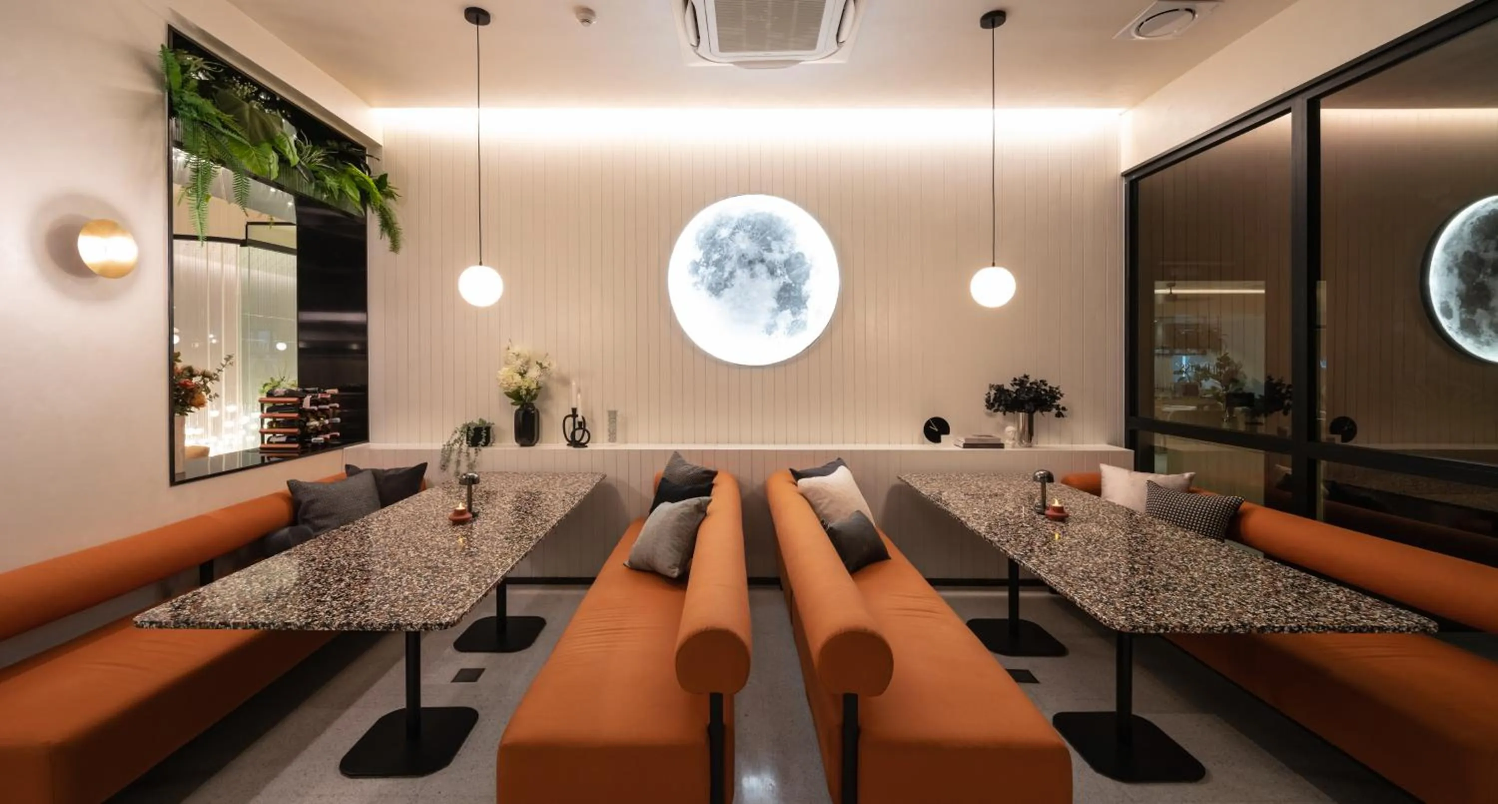 Lounge or bar in Mii Hotel Srinakarin