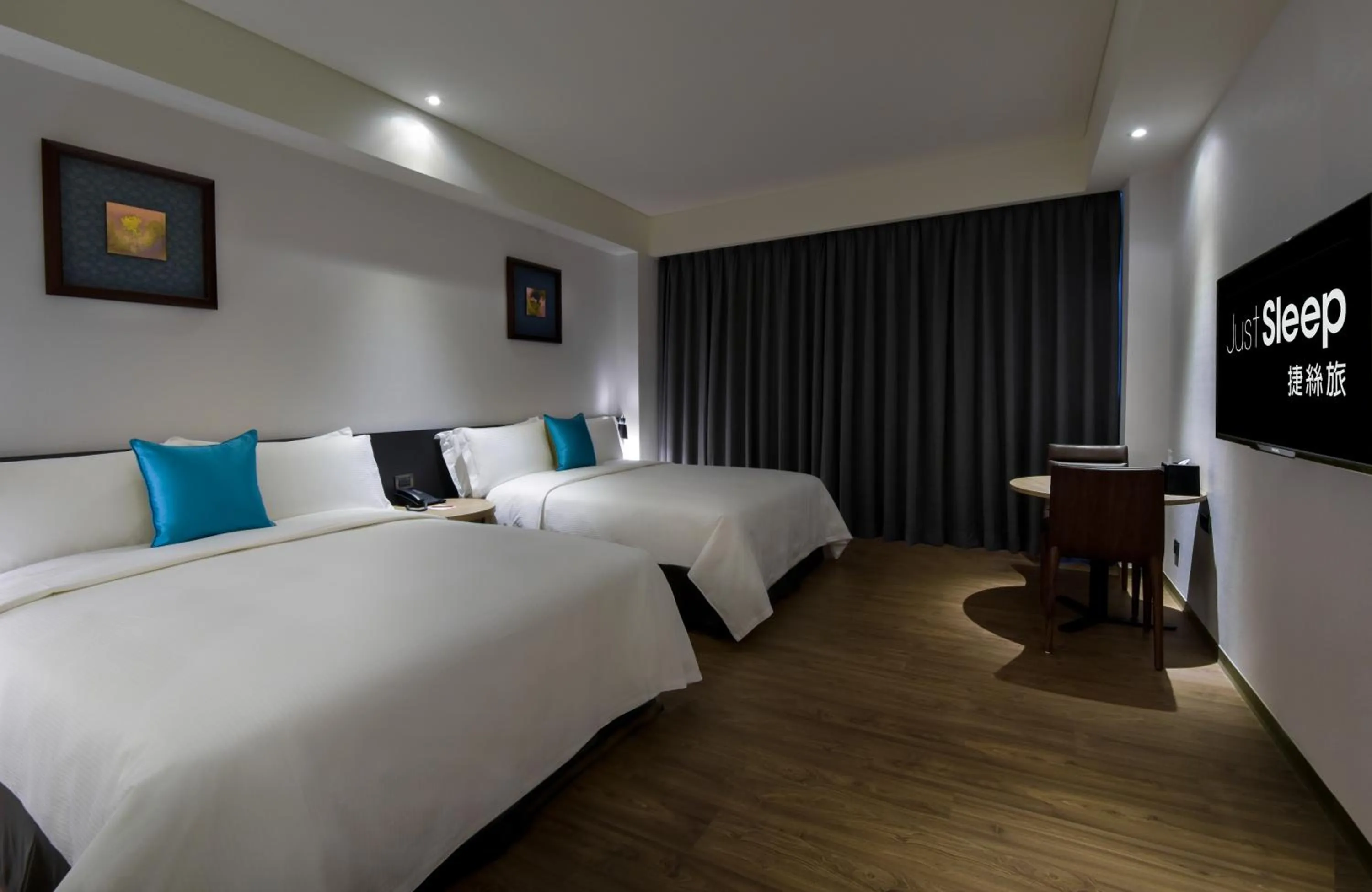 Photo of the whole room, Bed in Just Sleep Kaohsiung Station