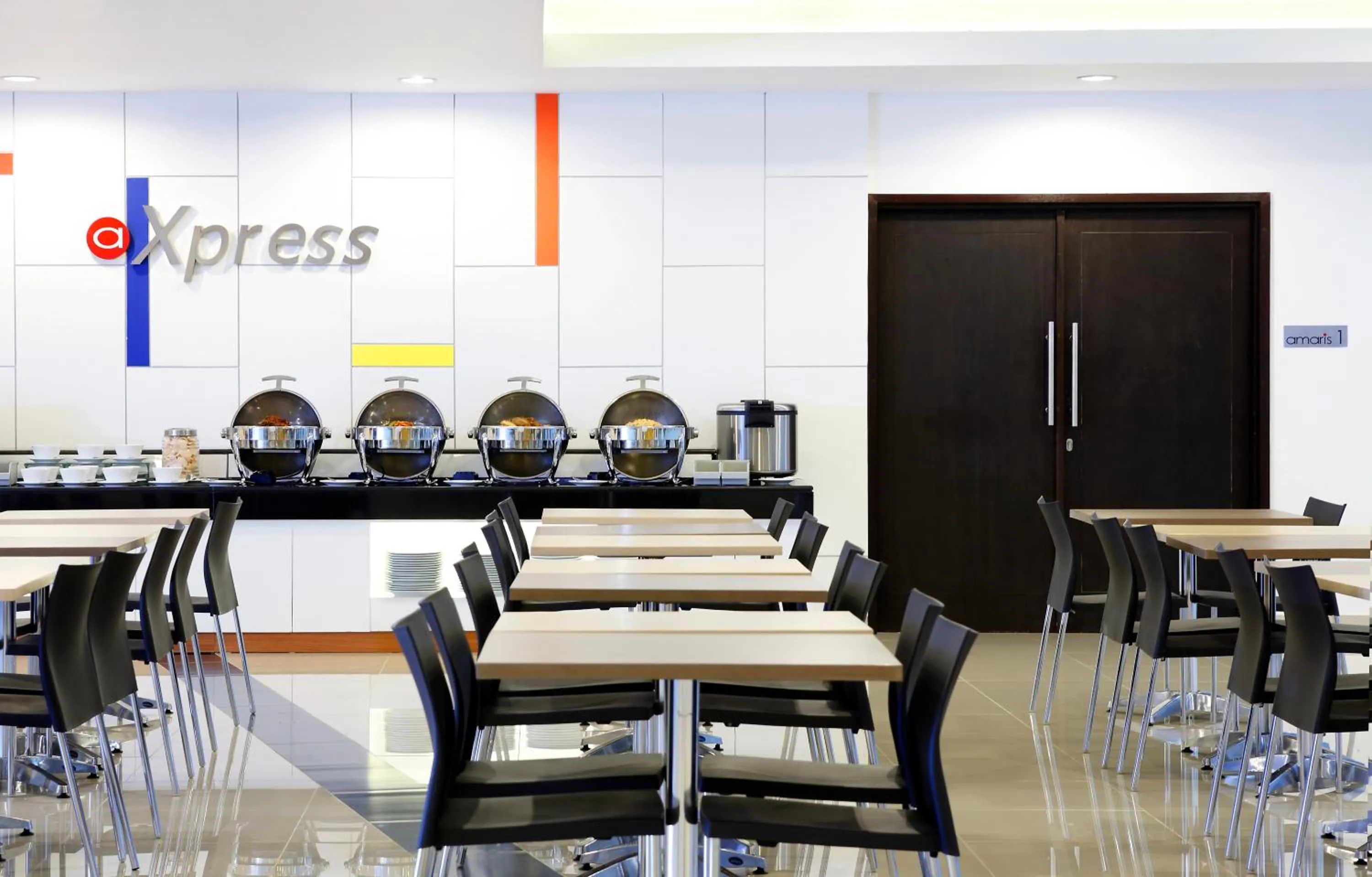 Restaurant/places to eat in Amaris Hotel Ponorogo