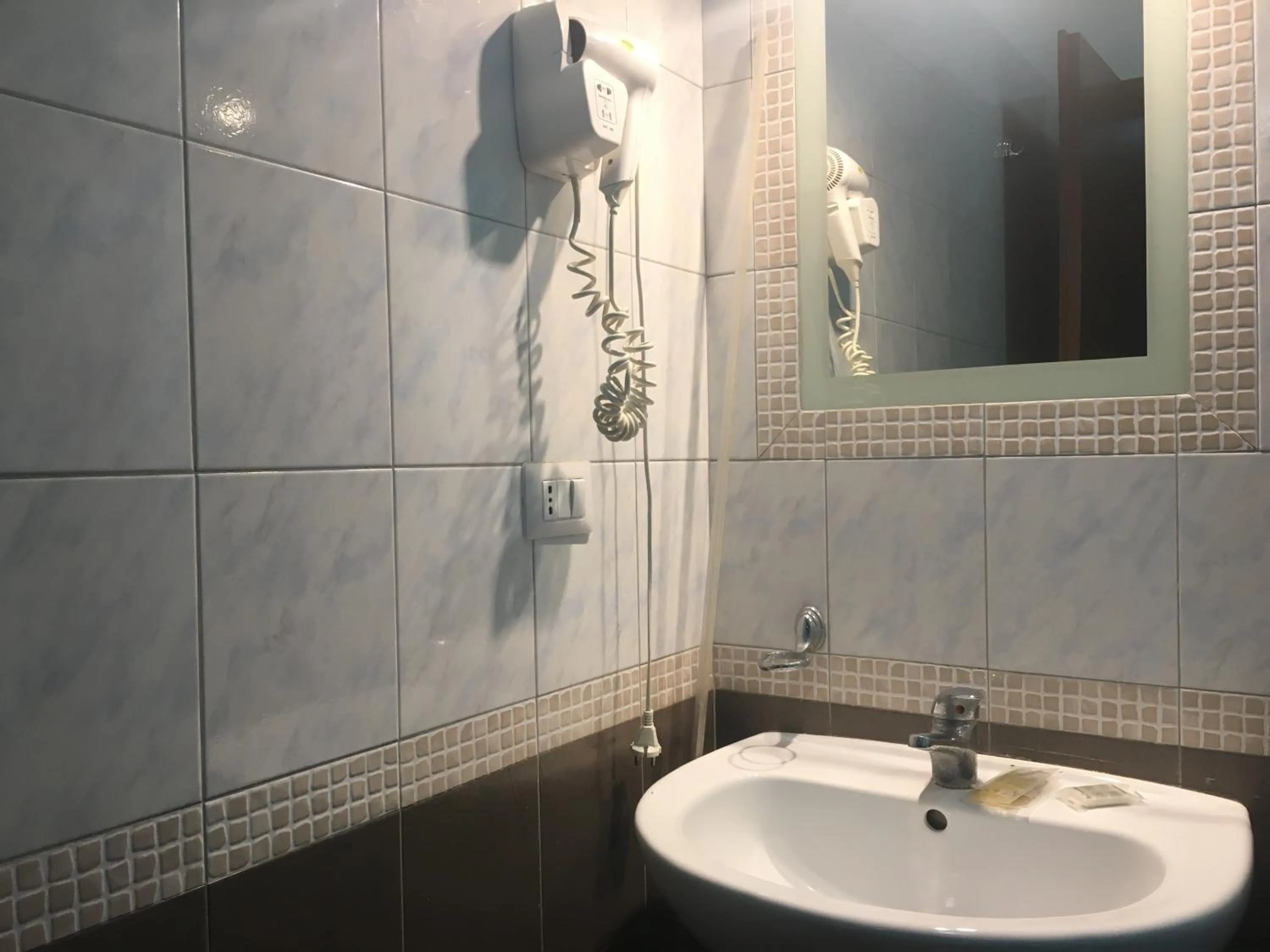 Bathroom in Toffa Place In Rome