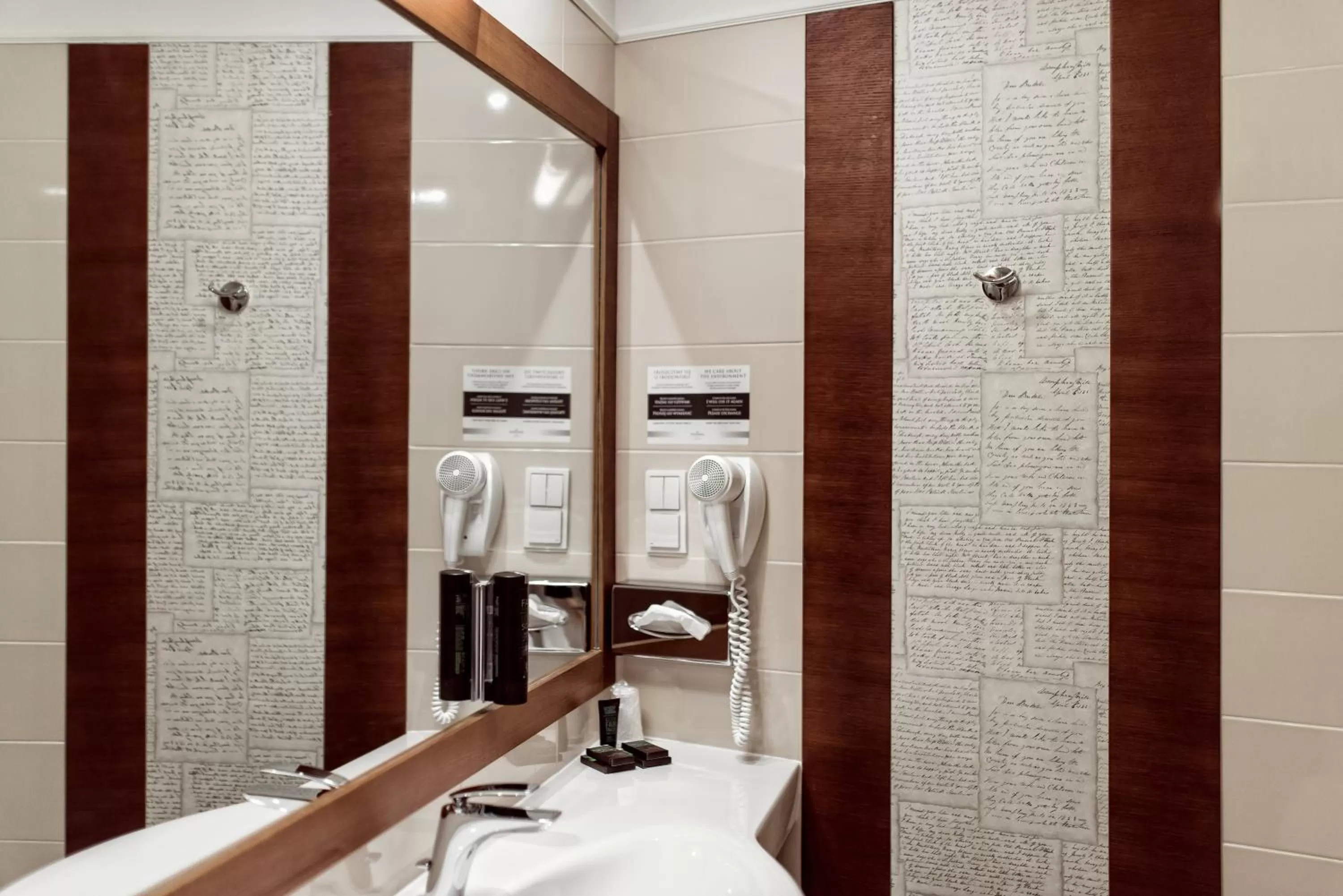 Bathroom in Hotel Wieniawski