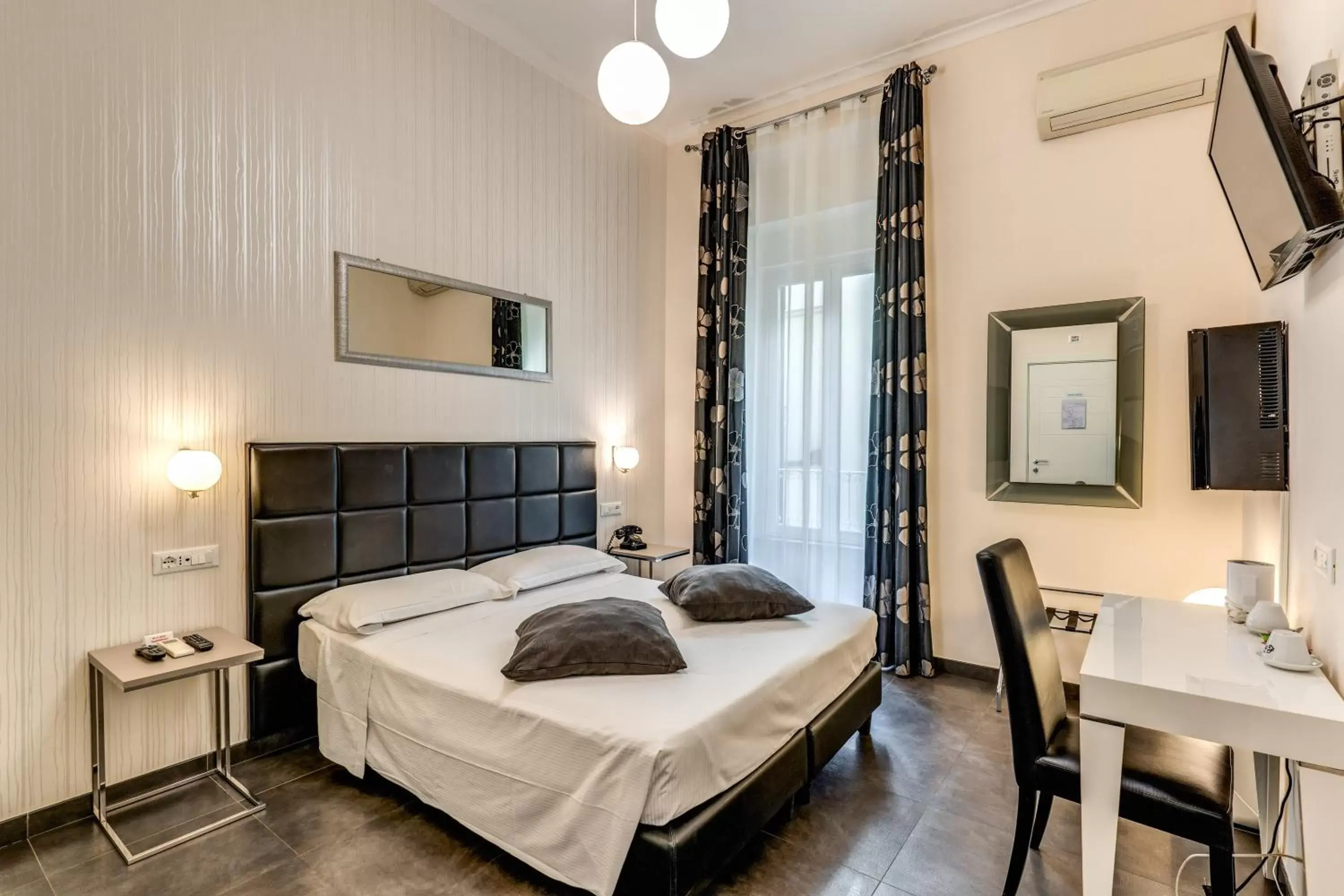 Double or Twin Room in Deko Rome Double or Twin Room in Deko Rome