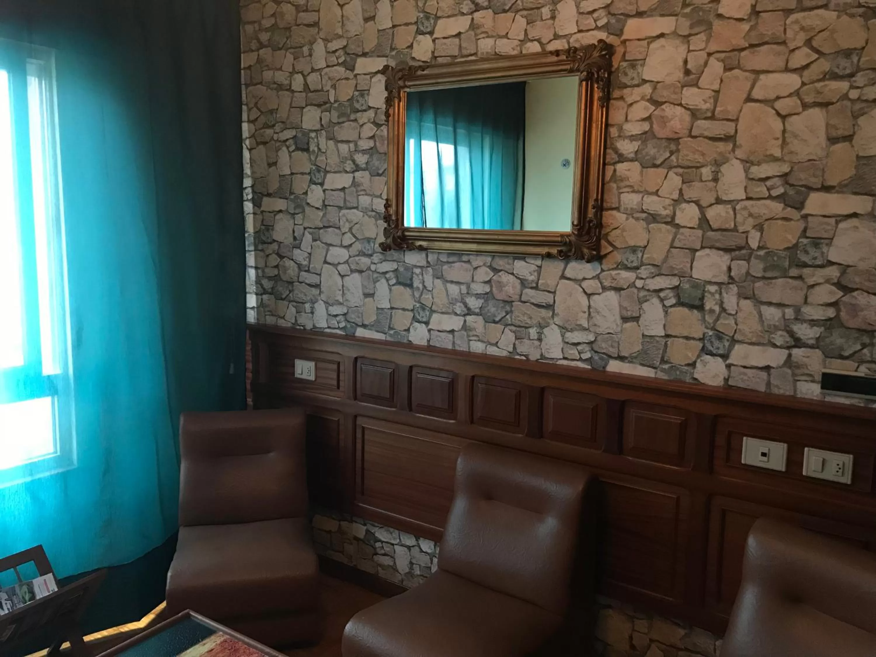 Communal lounge/ TV room in Hotel Celta Galaico