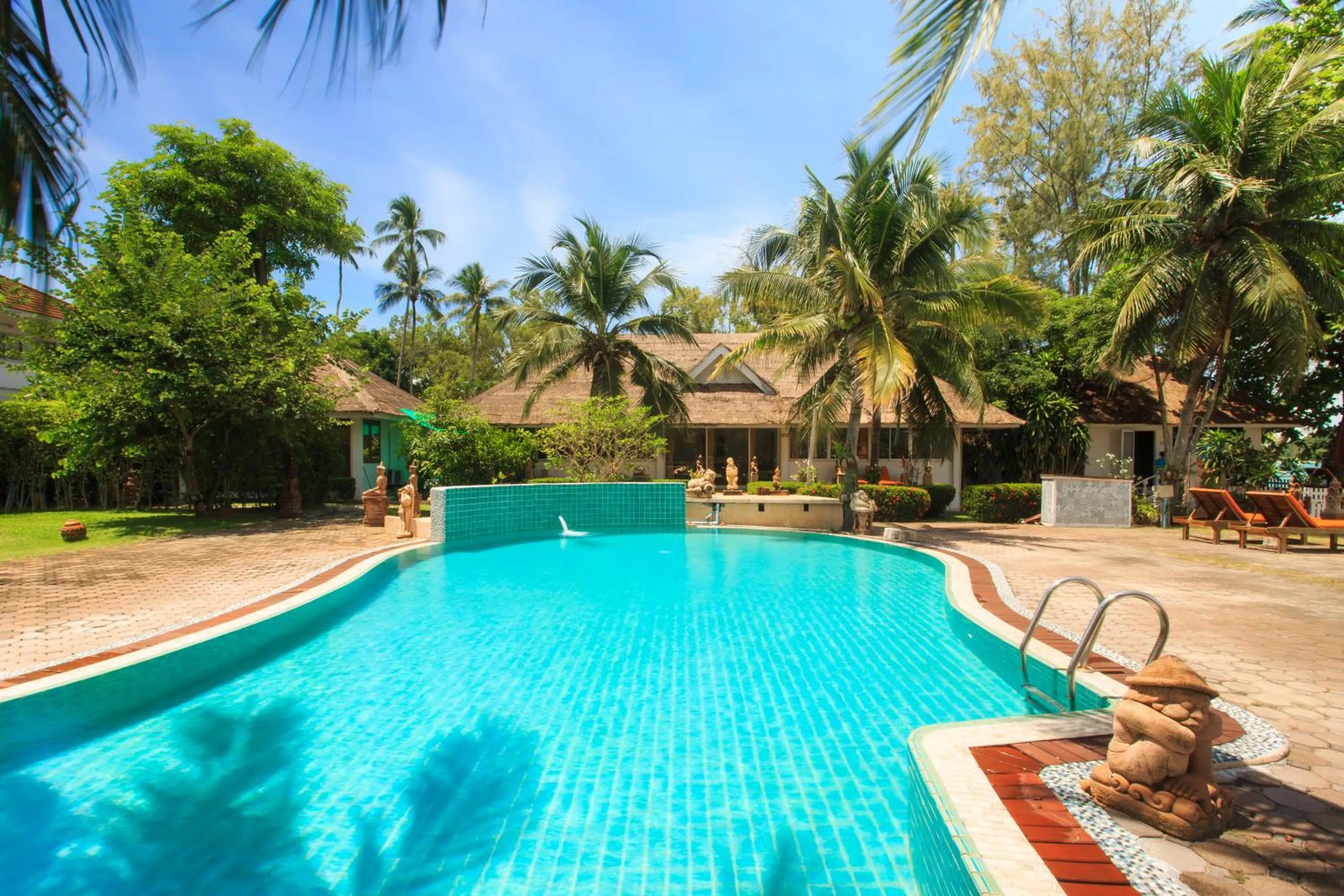 Swimming pool in Rajapruek Samui Resort - SHA Plus