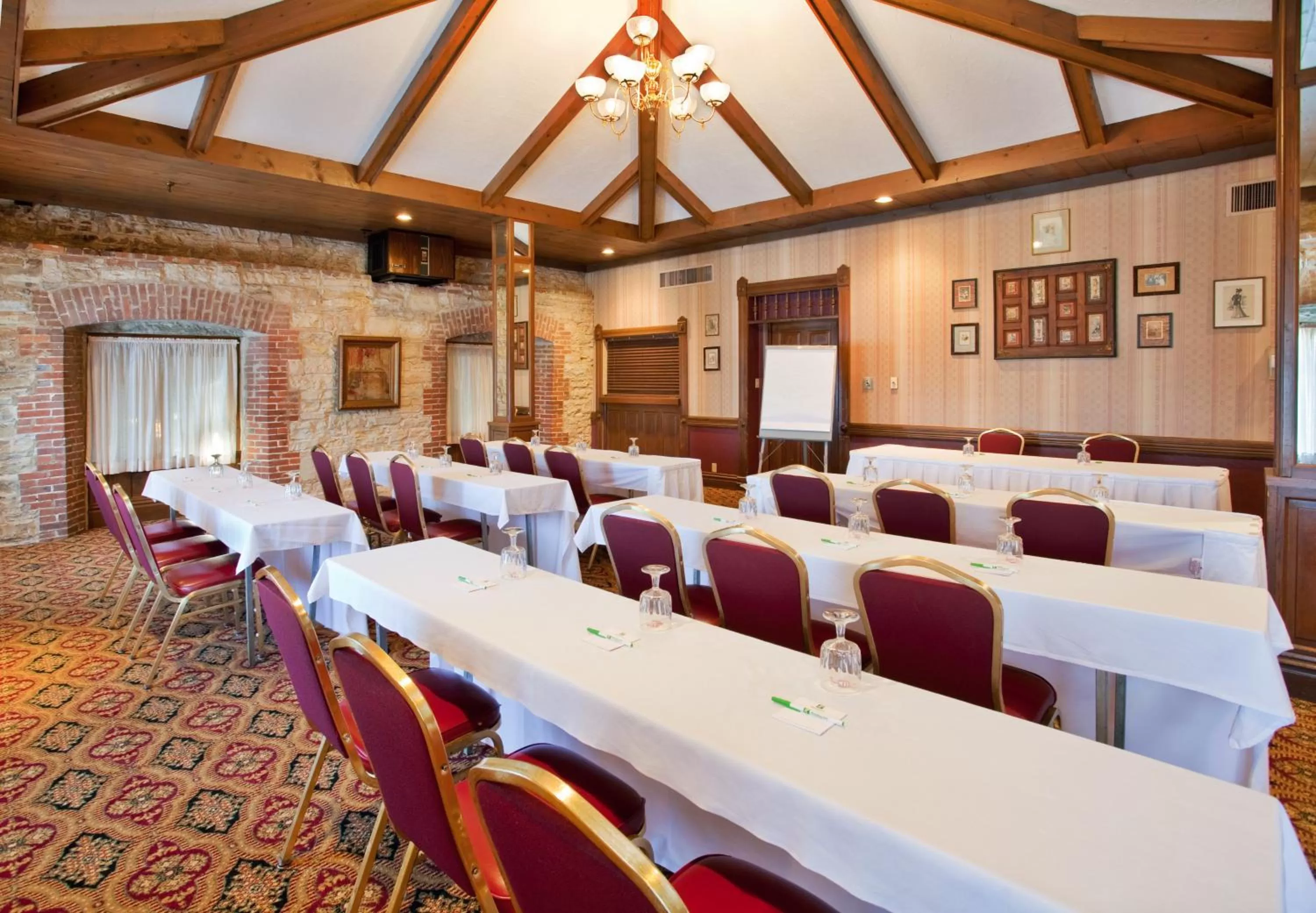Meeting/conference room in Holiday Inn At Six Flags Saint Louis by IHG