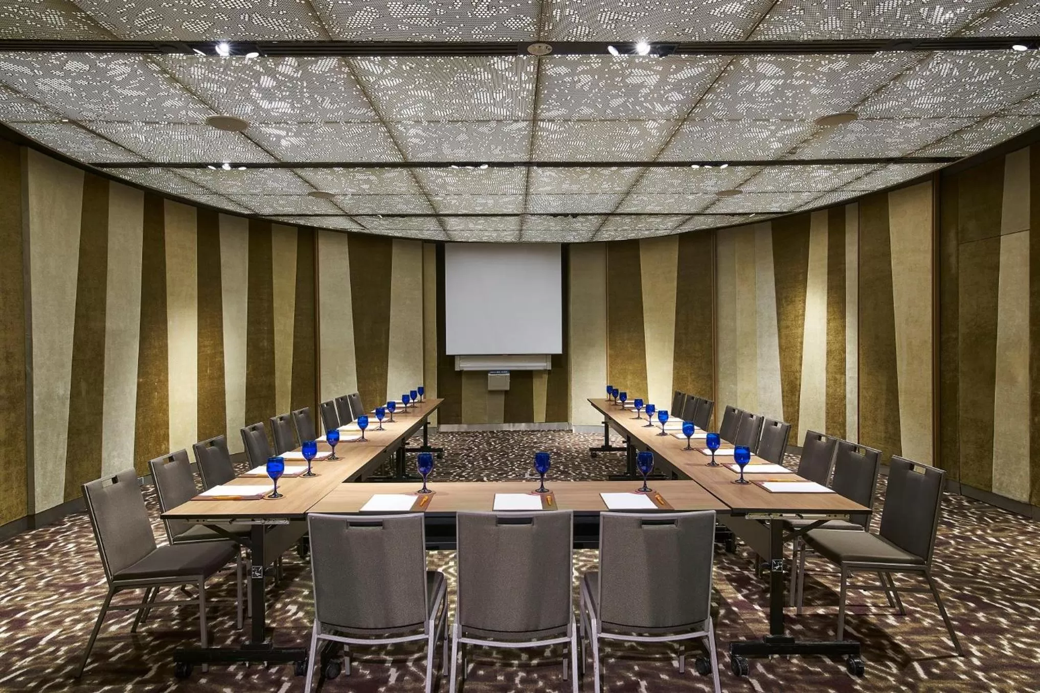 Meeting/conference room in Crowne Plaza Changi Airport by IHG