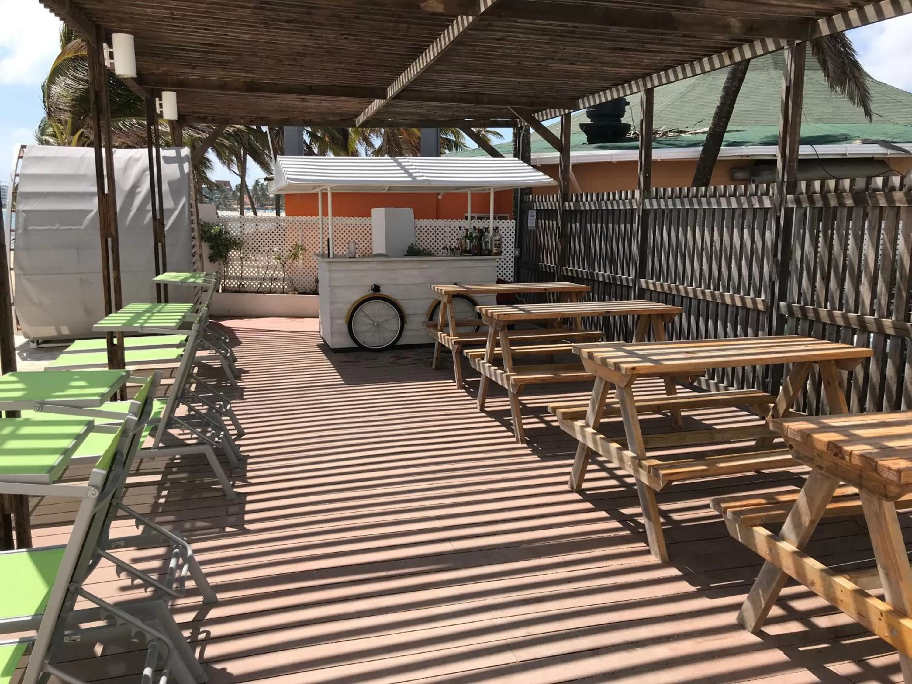 Patio in Hotel Decameron Maryland All Inclusive