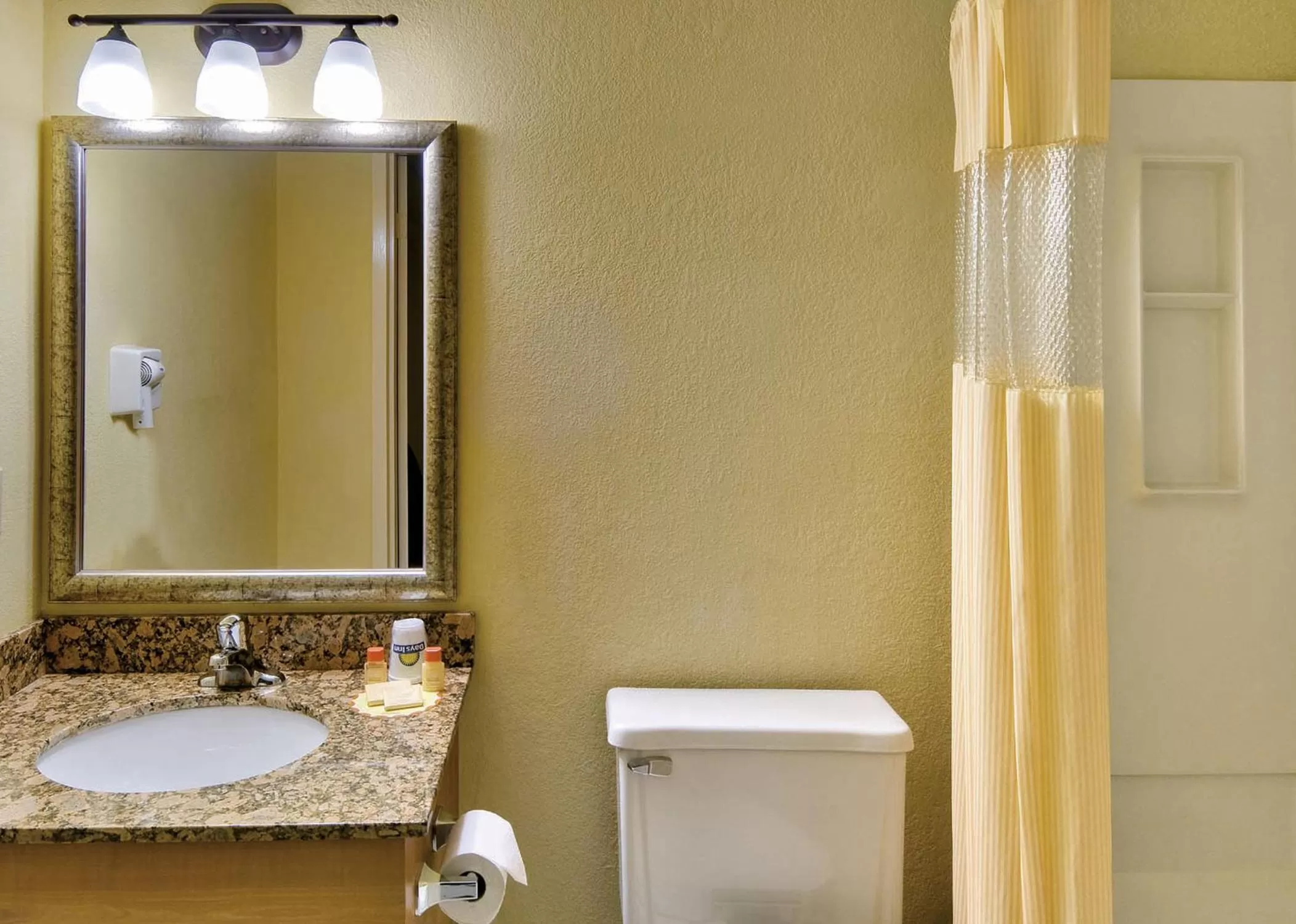 Bathroom in Windsor Hotel