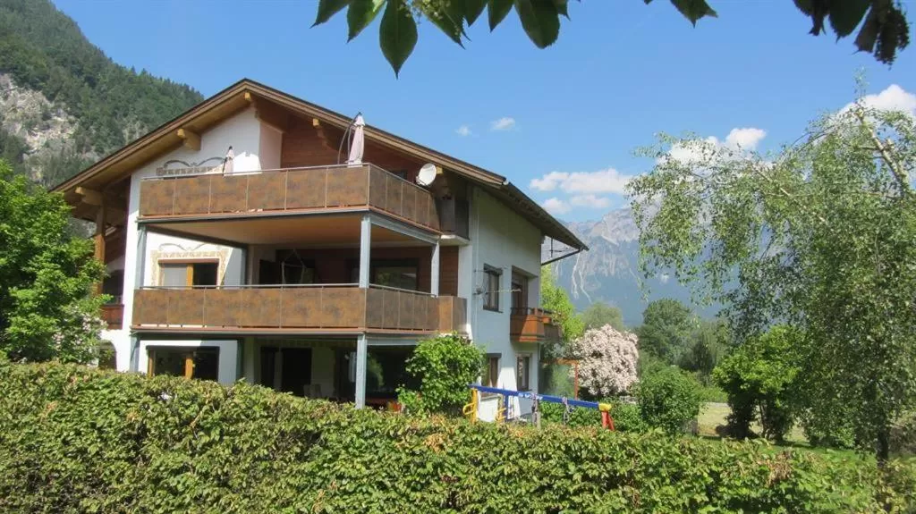 Property Building in Haus Hager