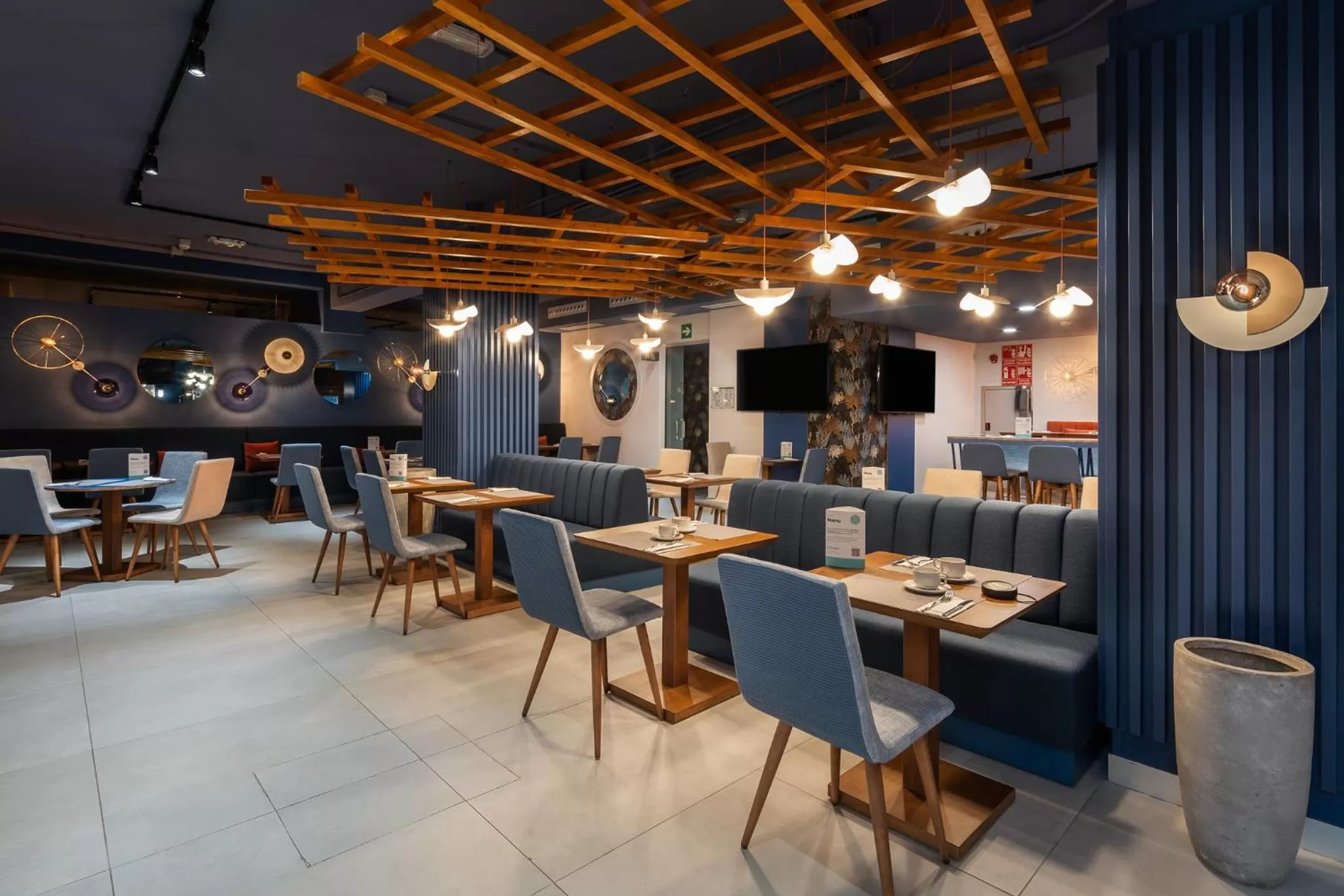 Restaurant/places to eat in Occidental Las Palmas