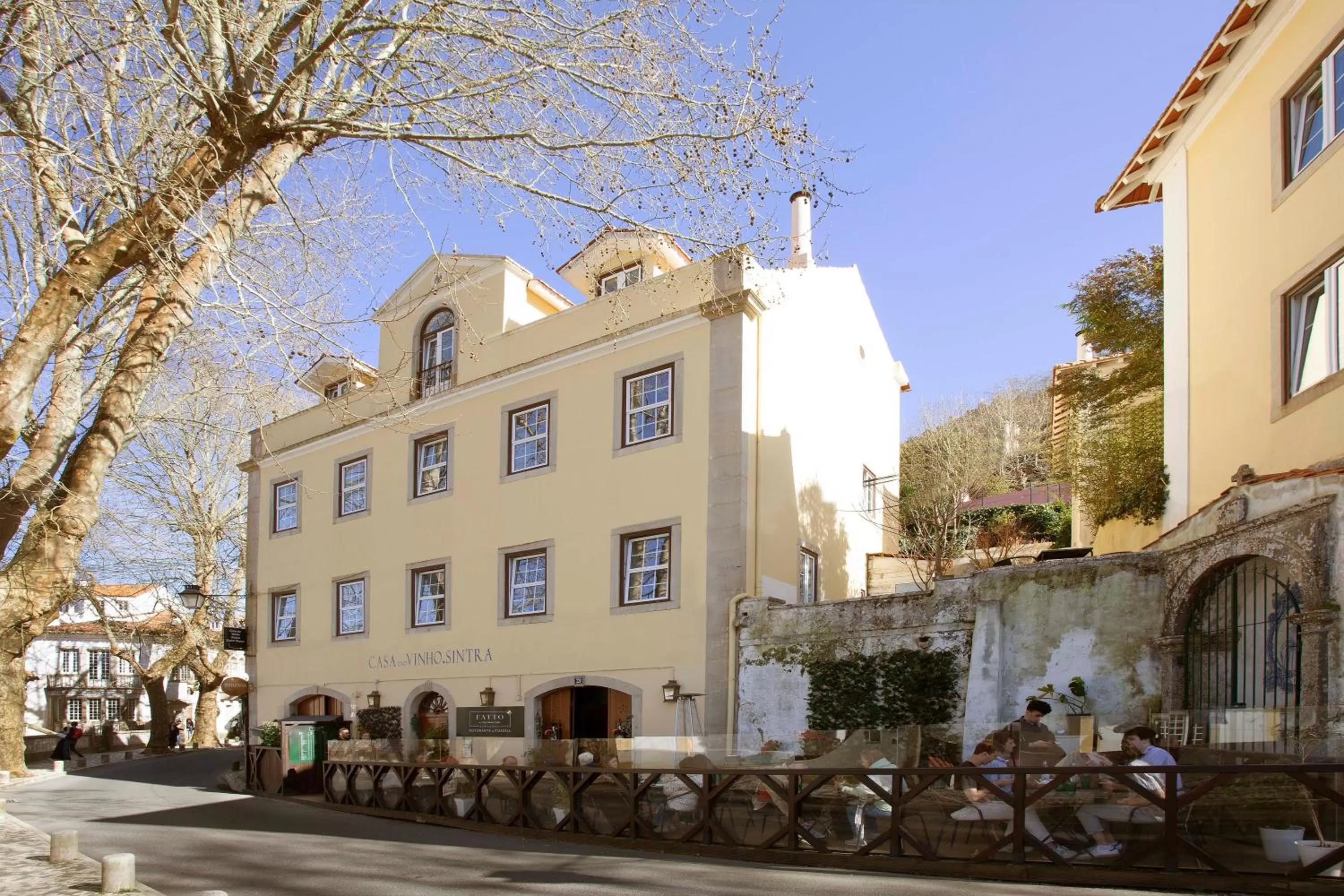 Property building in Casa do Vinho Sintra Guest House