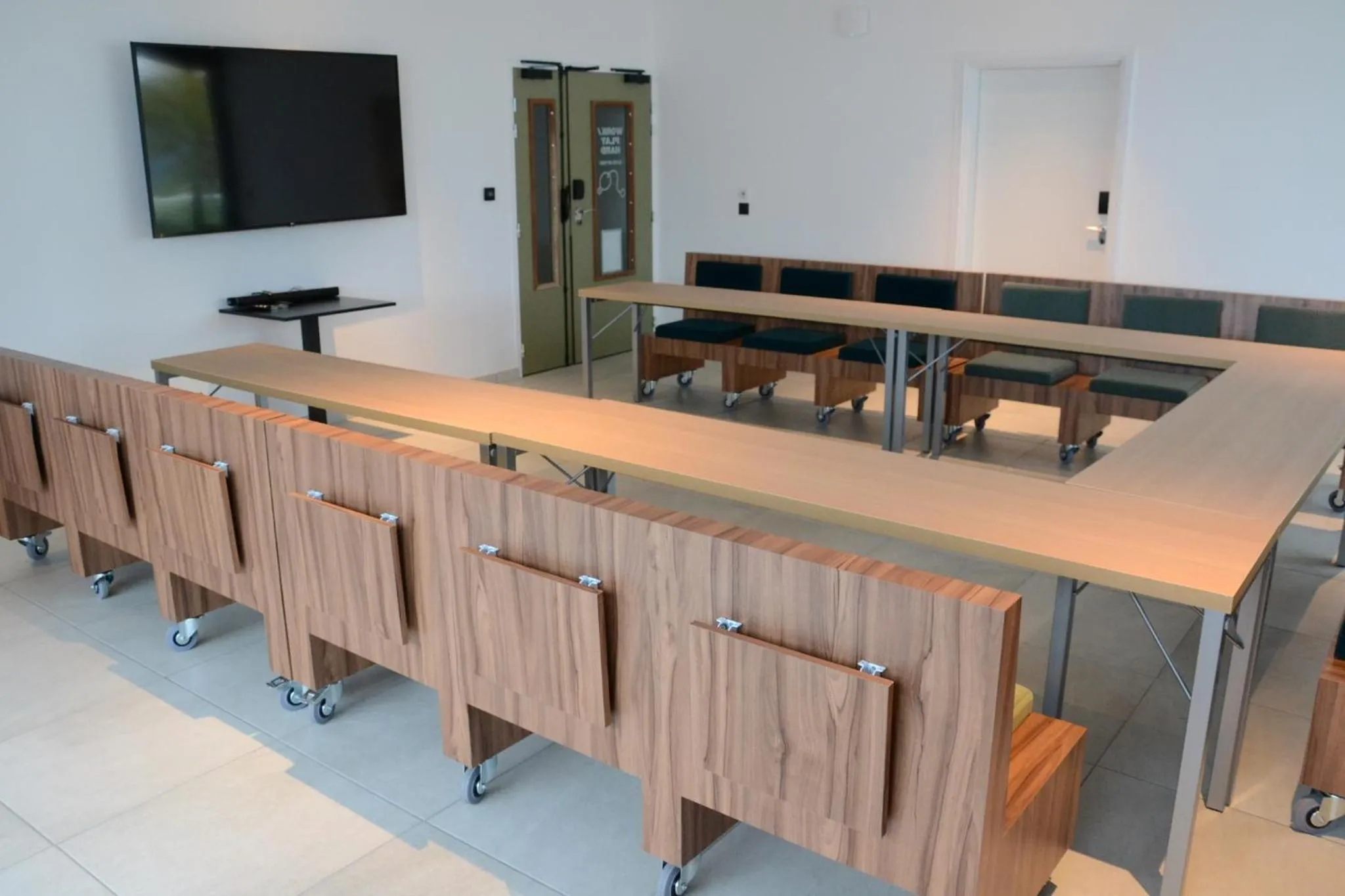 Meeting/conference room in ibis Styles Bordeaux Lac Bruges